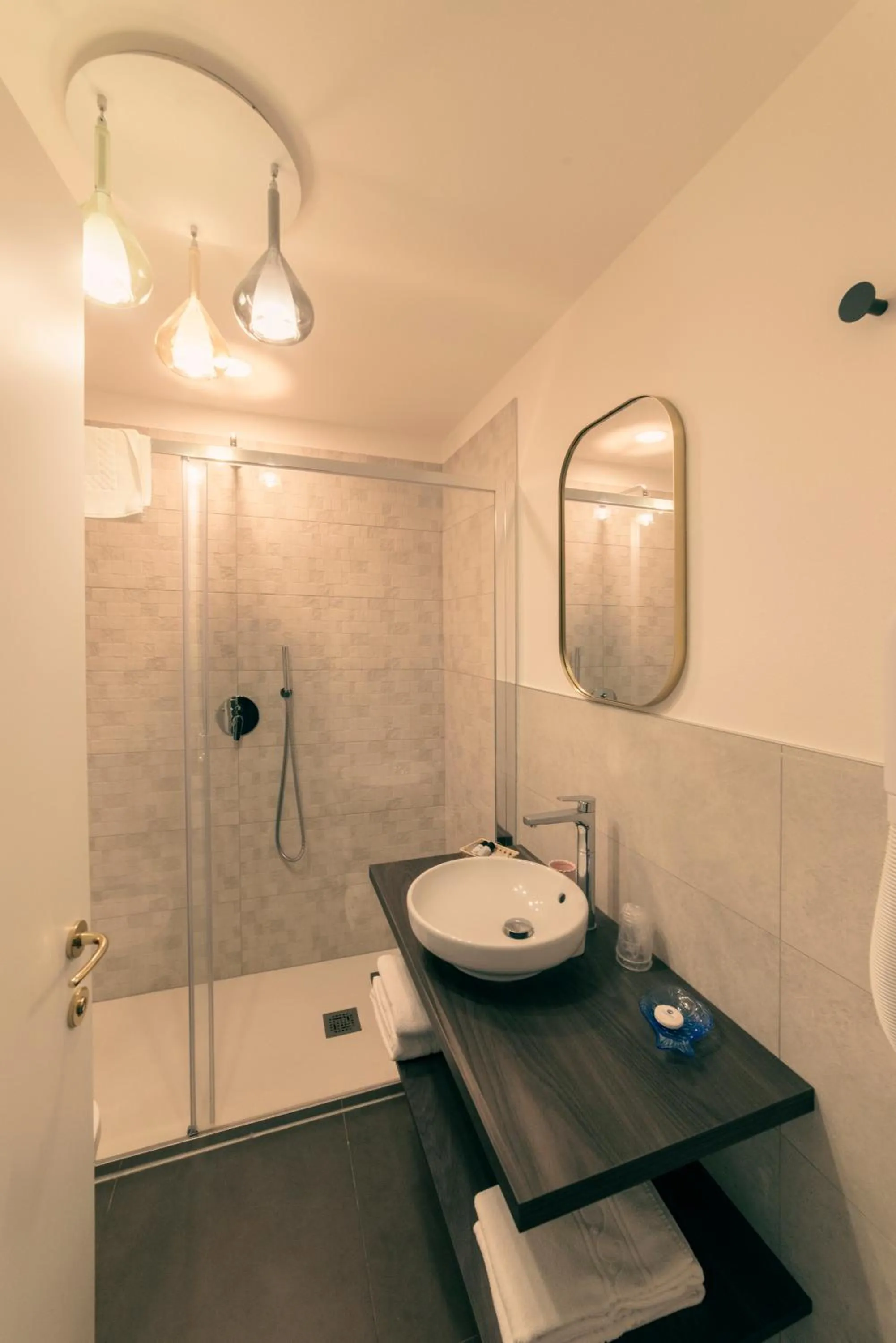 Shower in Hotel Due Palme