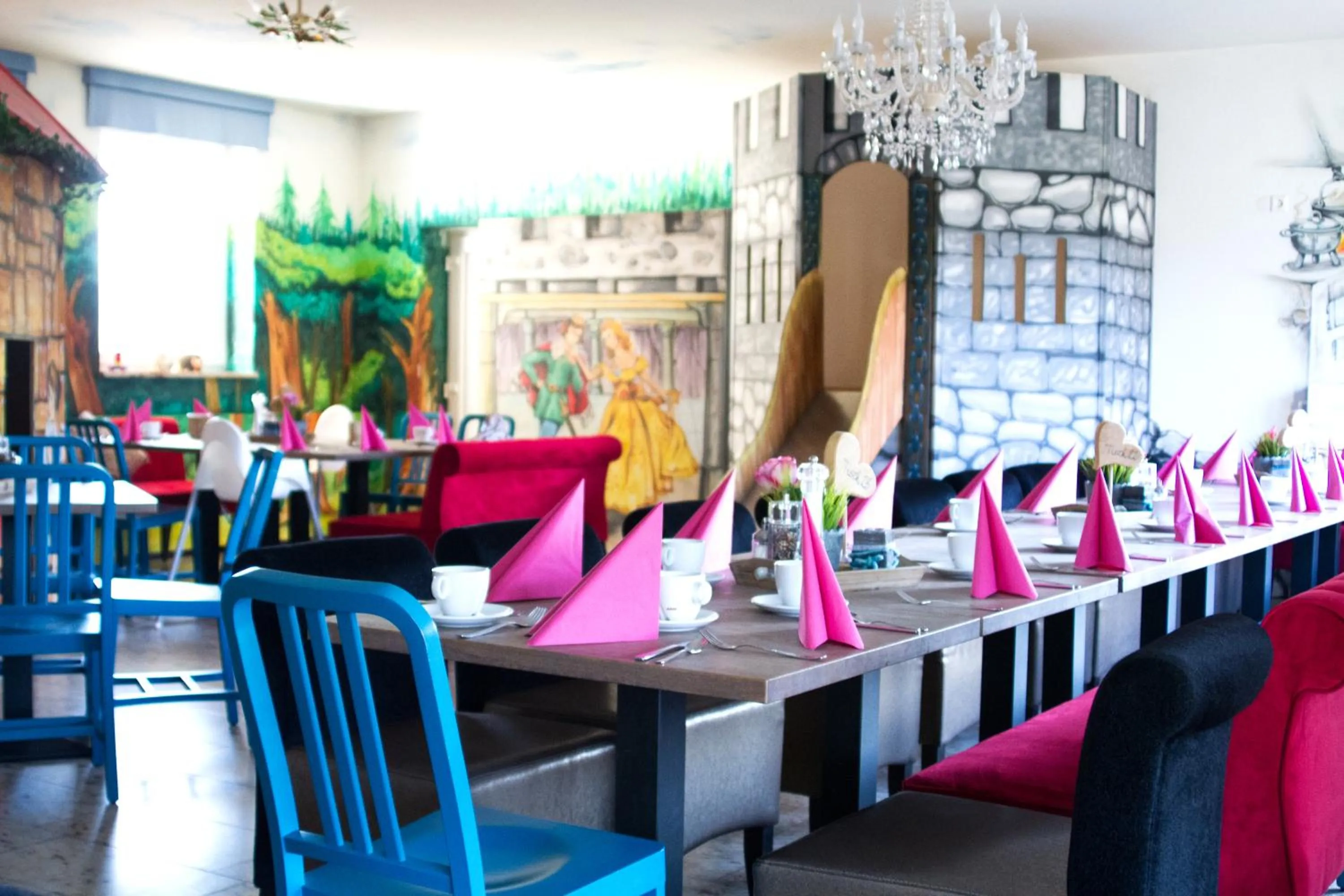 Restaurant/places to eat in Hotel Hofgut Tiergarten