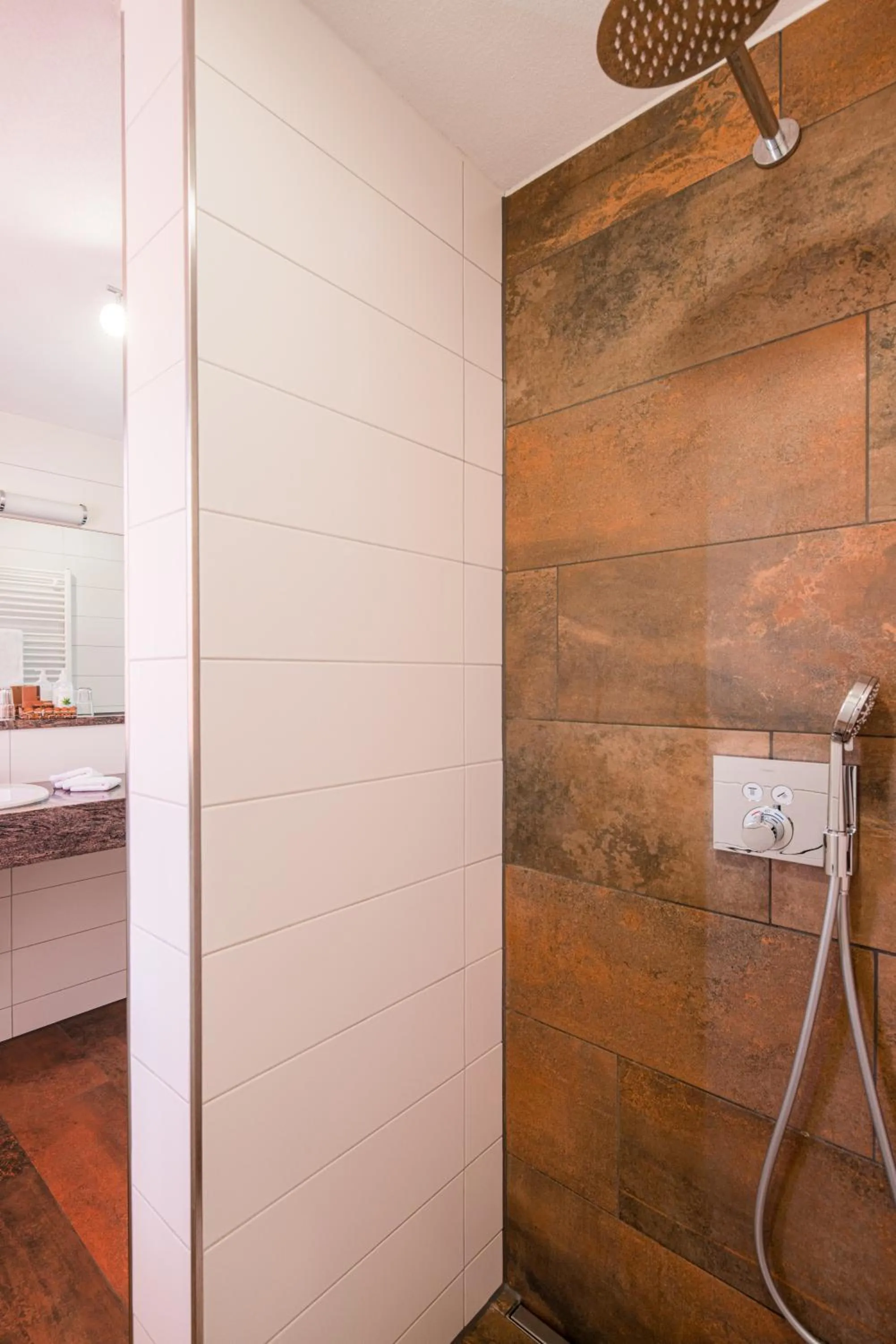 Bathroom in Hotel Hofgut Tiergarten