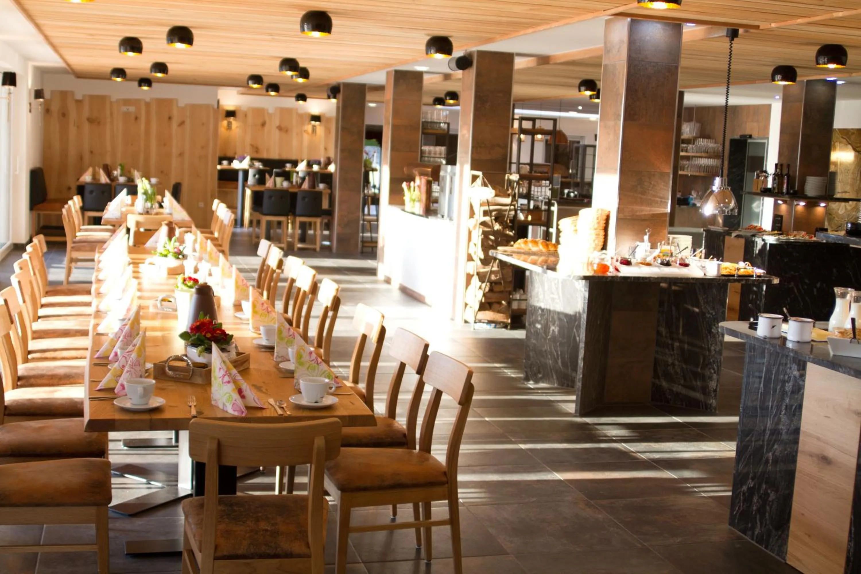 Restaurant/places to eat in Hotel Hofgut Tiergarten