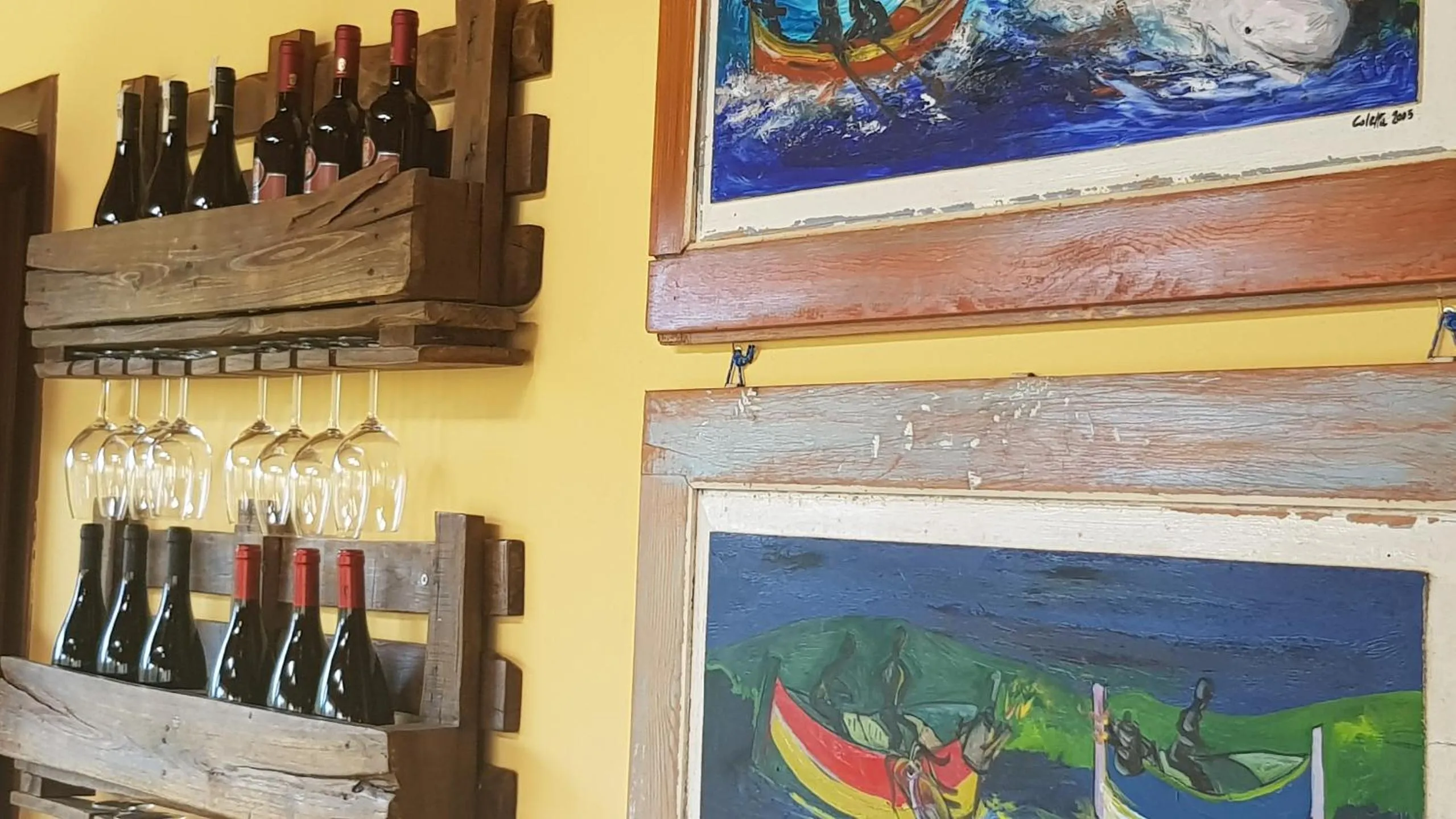 Decorative detail in Borgo San Francesco