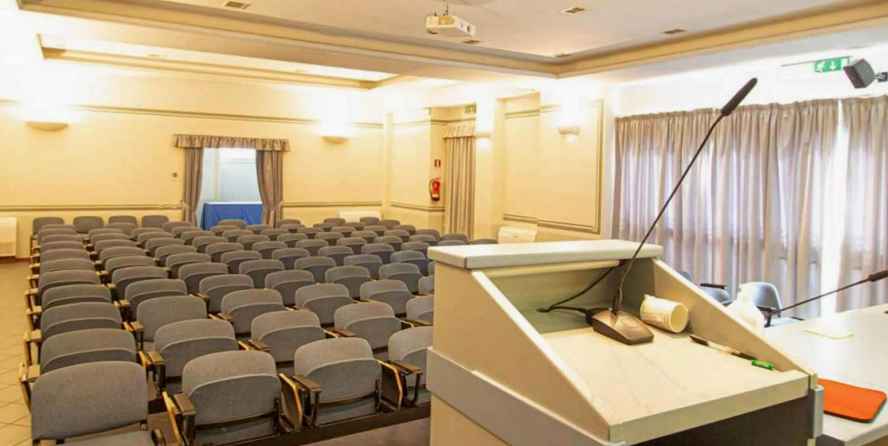 Meeting/conference room in LVG Hotel Collection - Il Chiostro