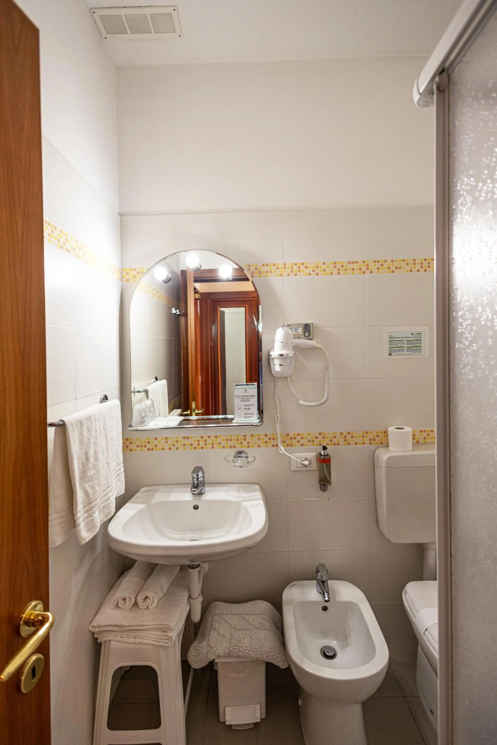 Shower in LVG Hotel Collection - Il Chiostro