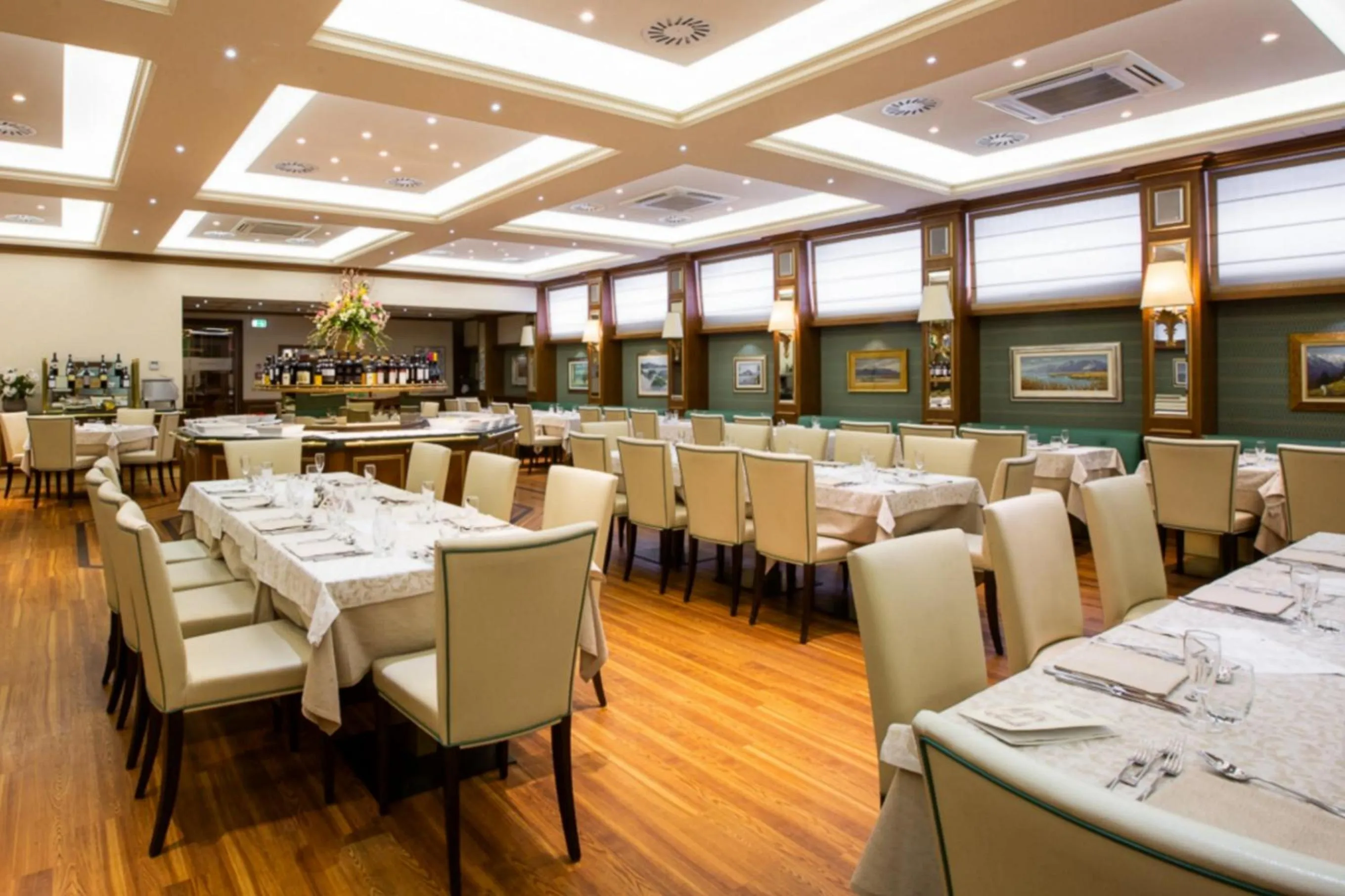 Restaurant/places to eat in LVG Hotel Collection - Il Chiostro