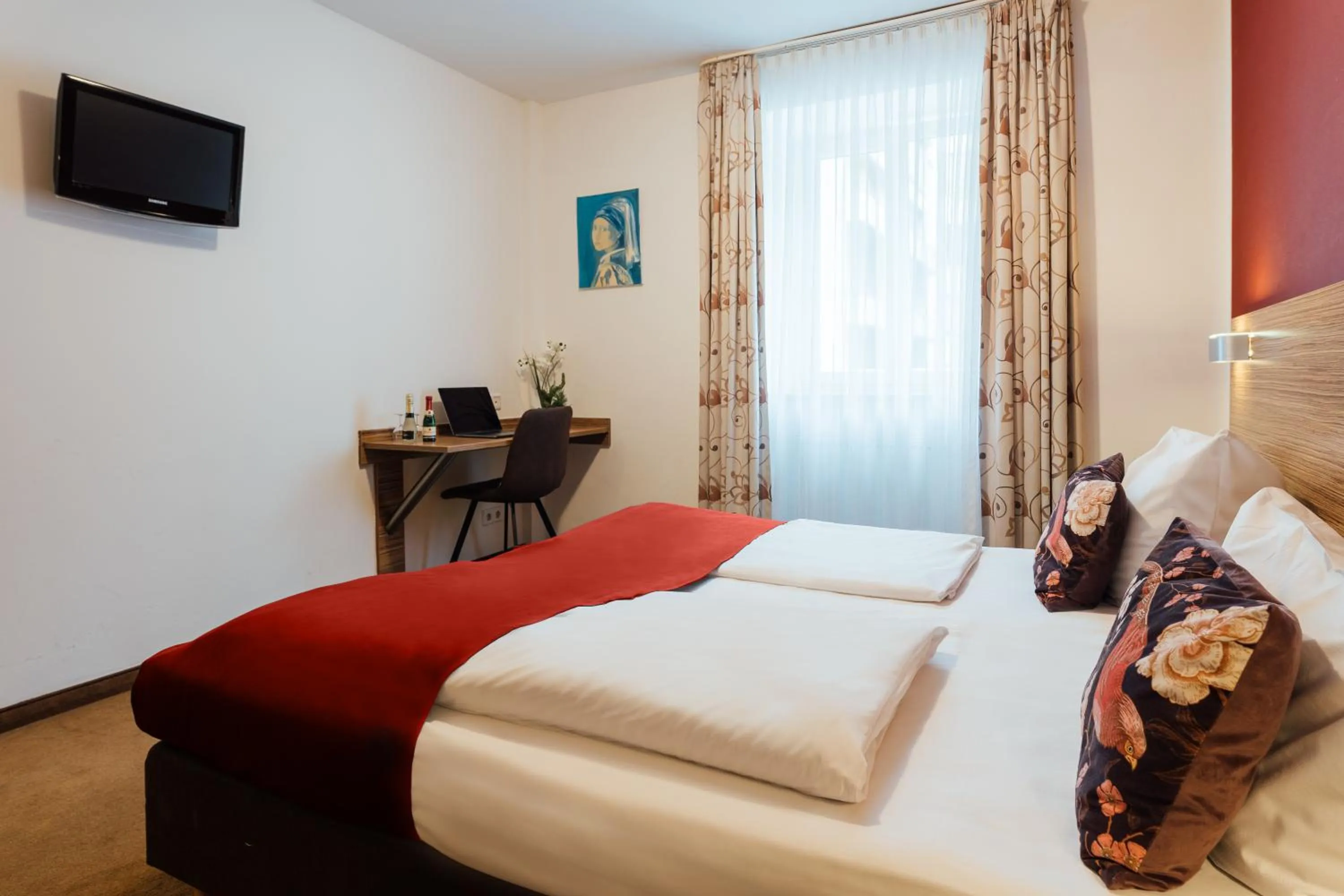 Bed in Hotel Andra München