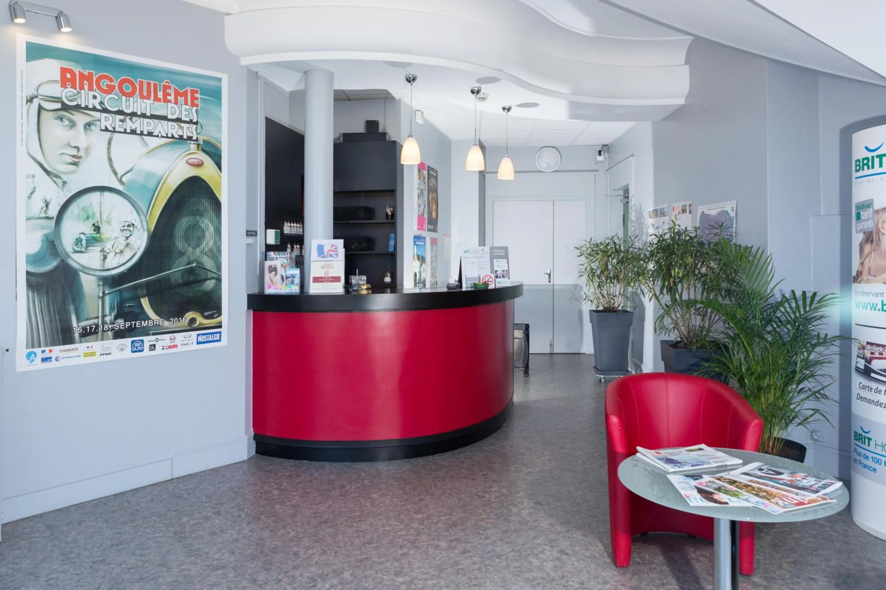 Lobby or reception in Brit Hotel Terminus