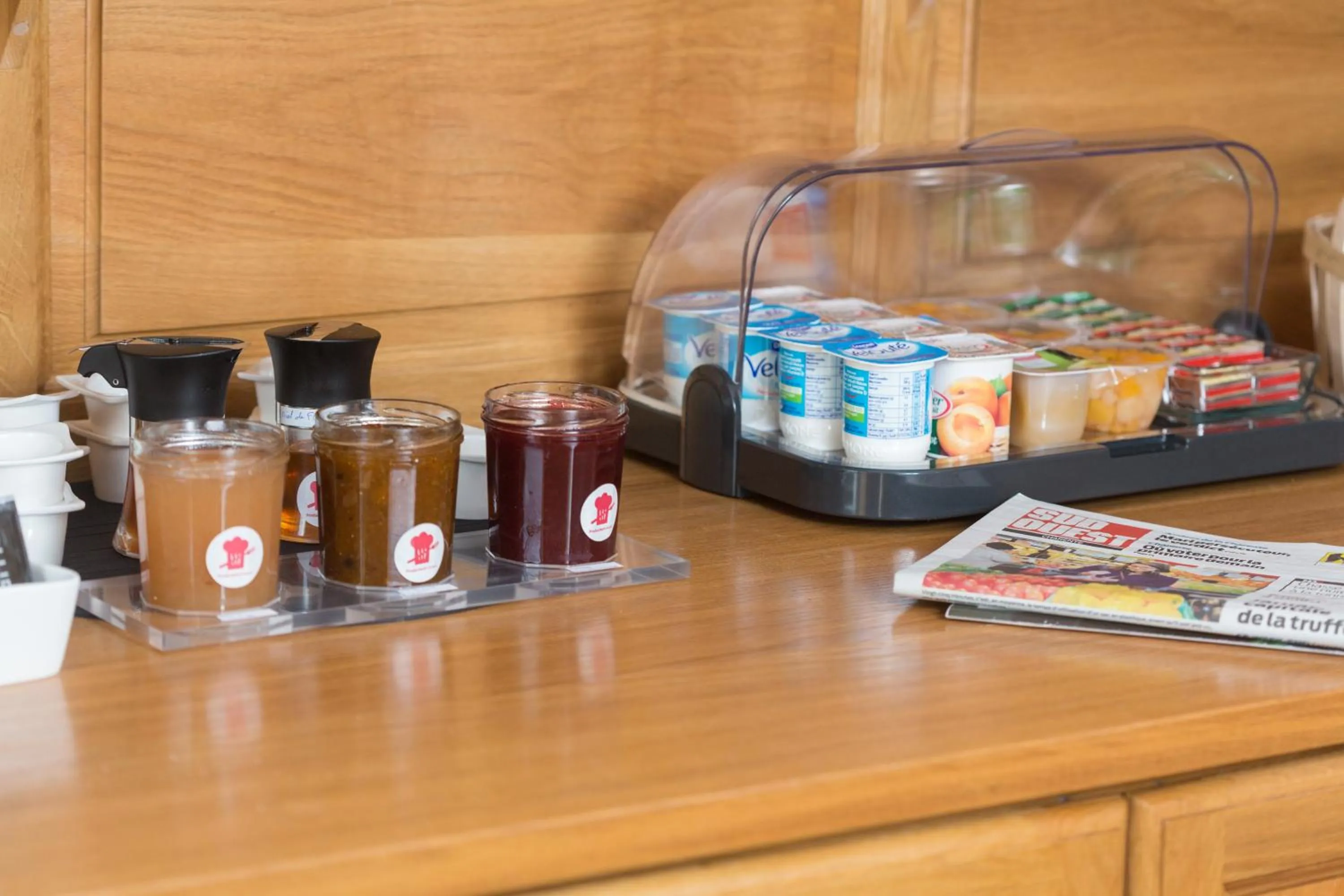 Buffet breakfast in Brit Hotel Terminus