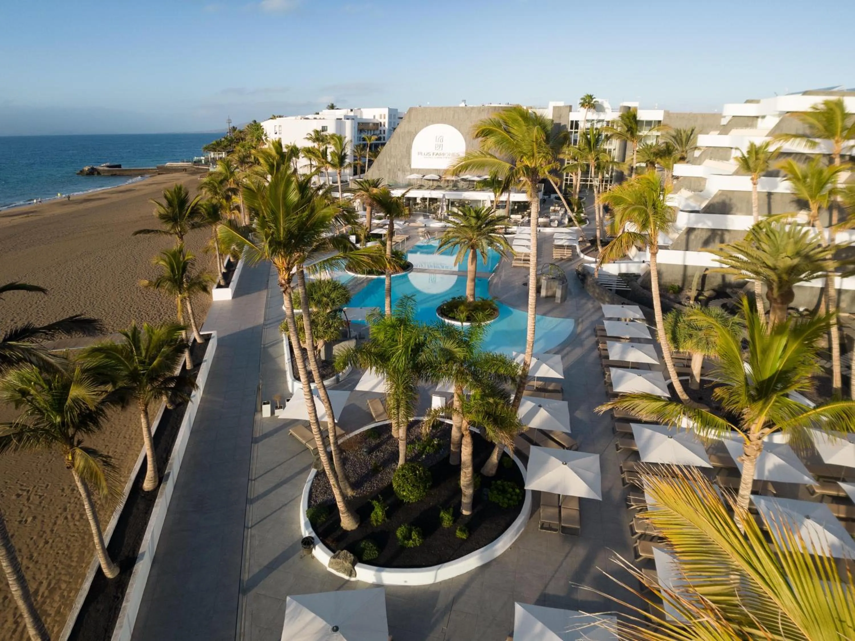 Swimming pool in Plus Fariones Suite Hotel