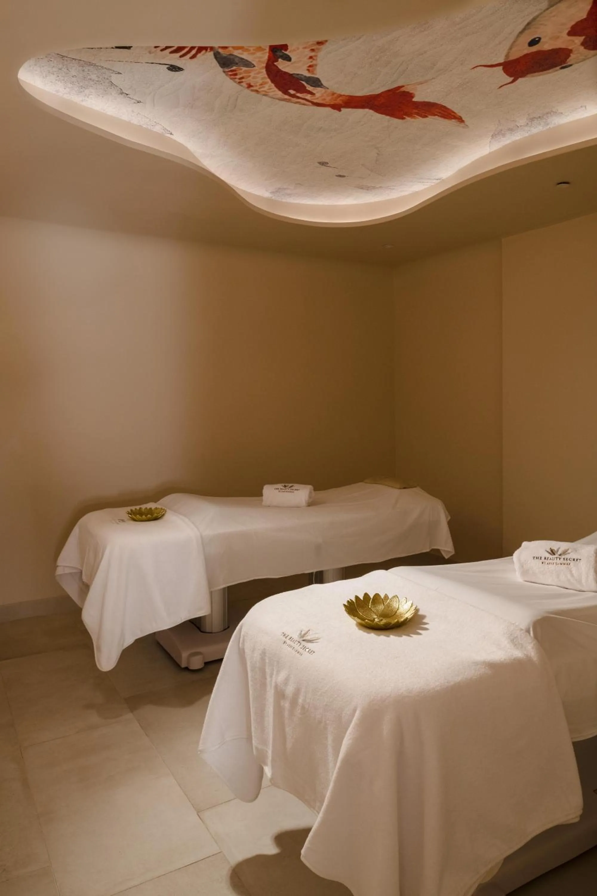 Spa and wellness centre/facilities, Bed in Plus Fariones Suite Hotel