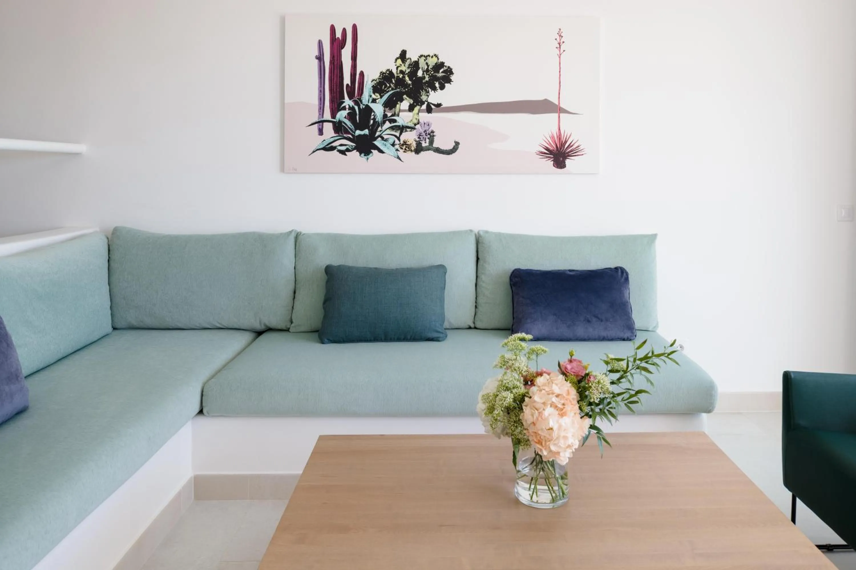 Photo of the whole room in Plus Fariones Suite Hotel