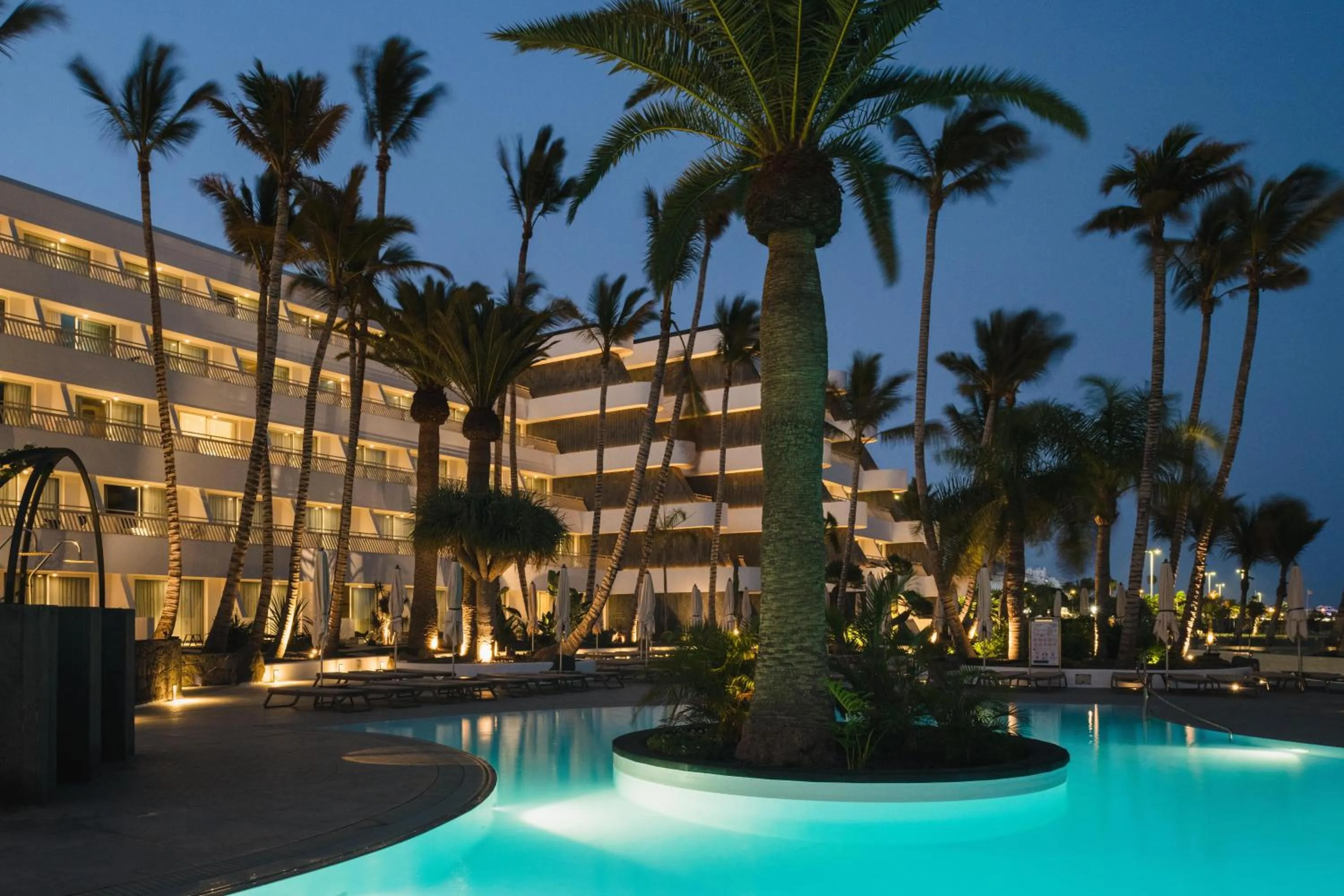 Swimming pool in Plus Fariones Suite Hotel