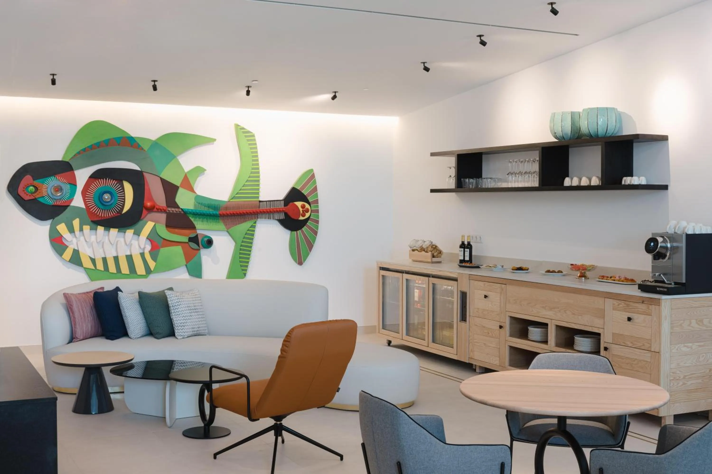 People in Plus Fariones Suite Hotel