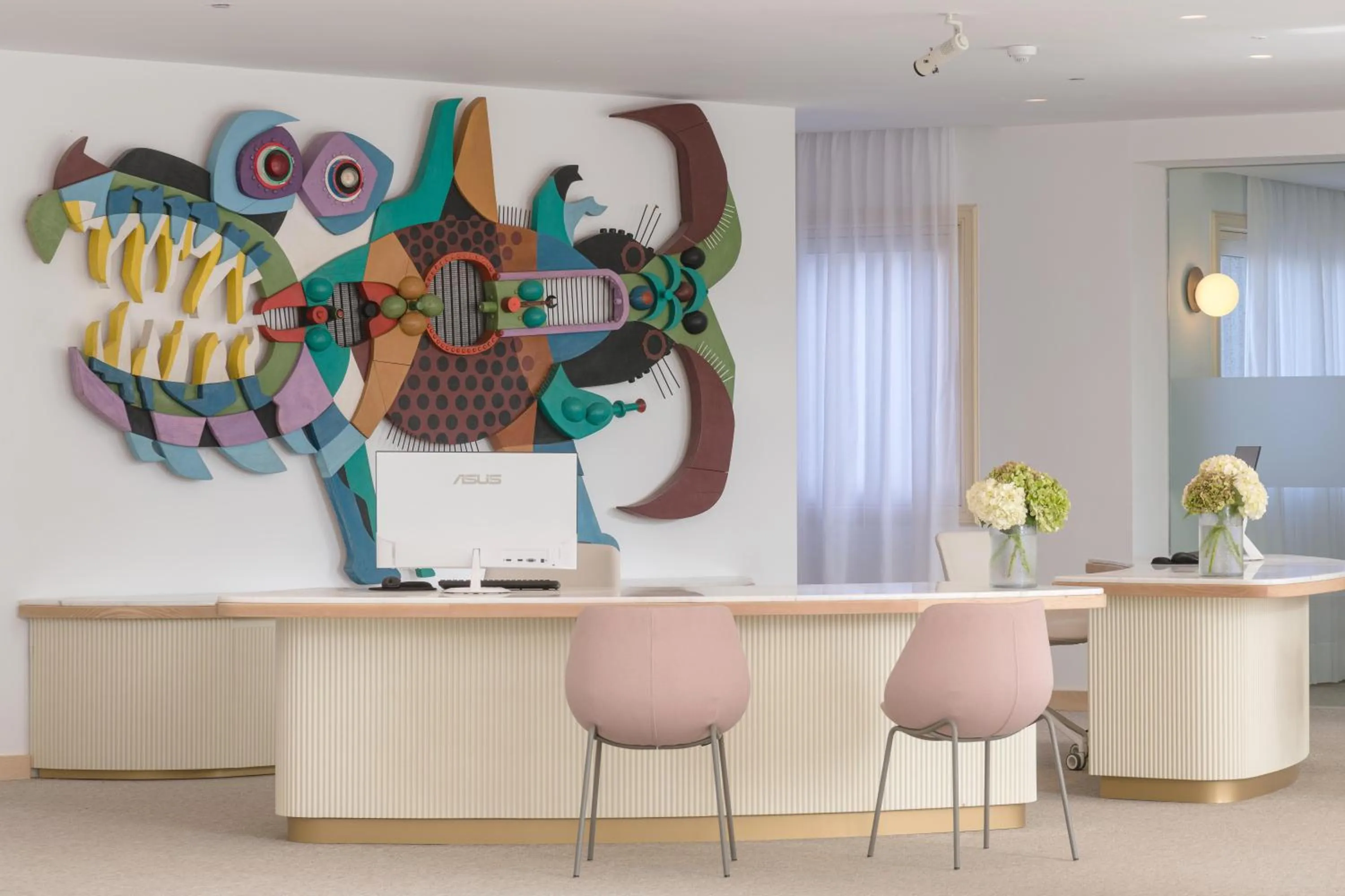 Lobby or reception in Plus Fariones Suite Hotel