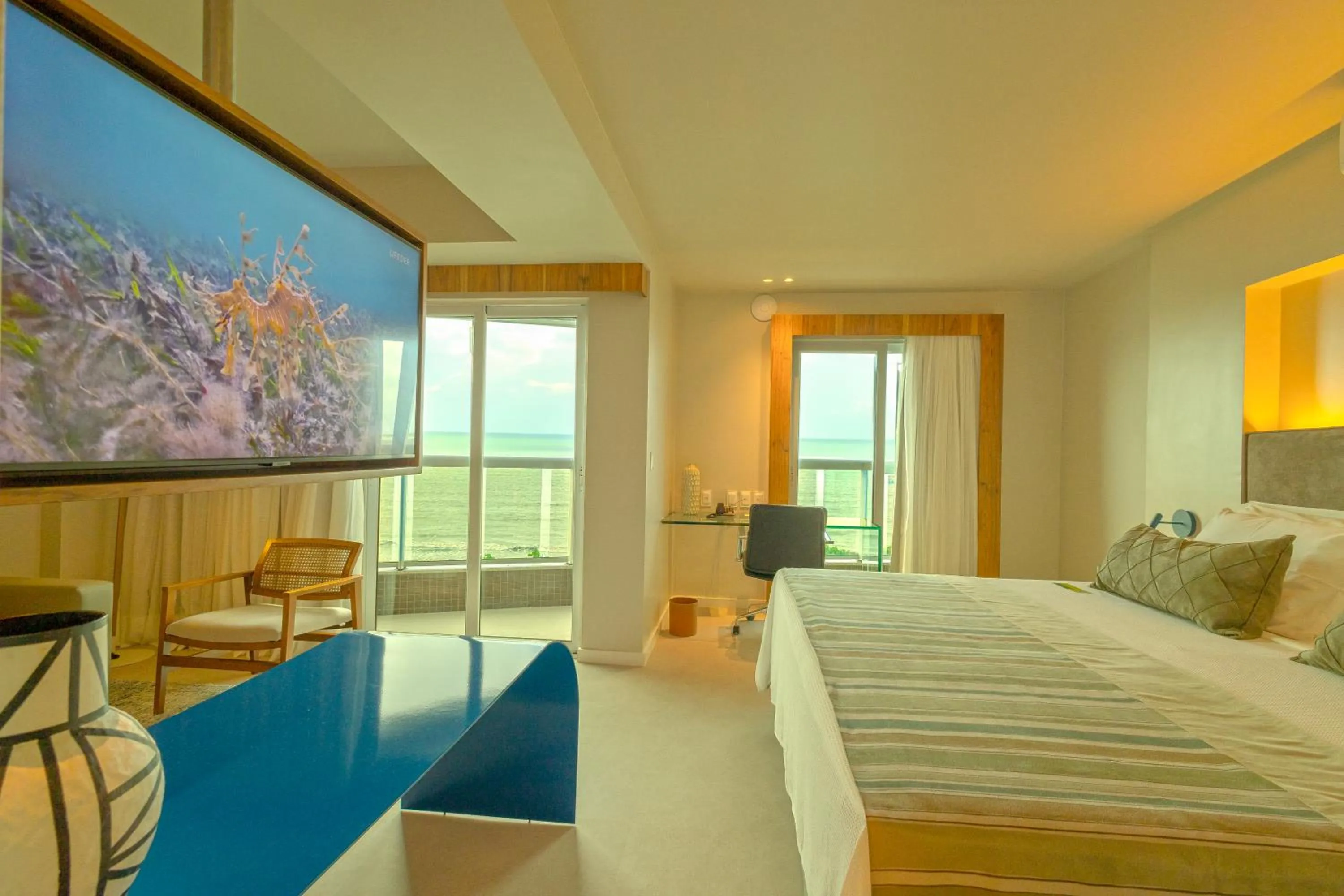 Bed in Verdegreen Hotel