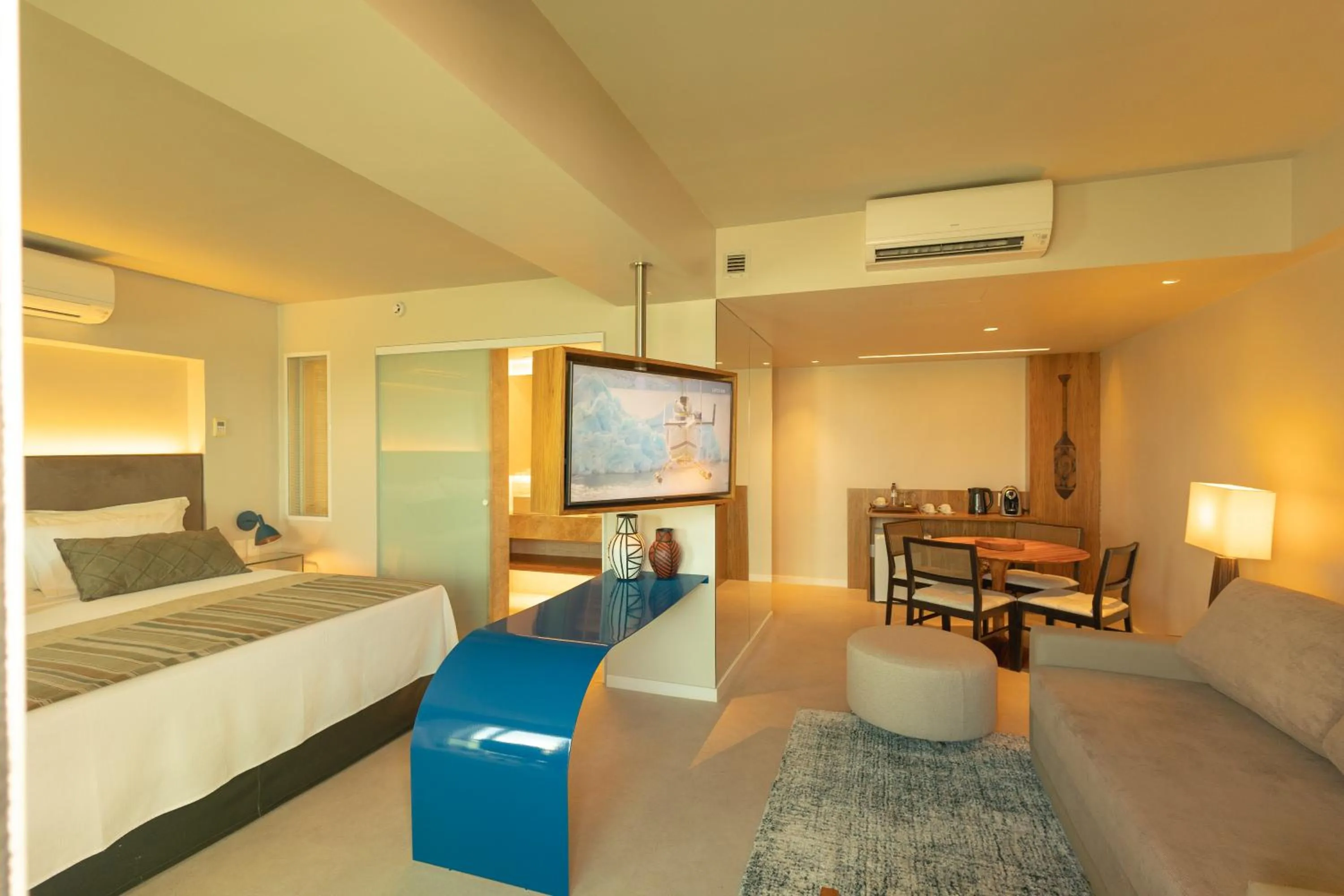 Bed in Verdegreen Hotel