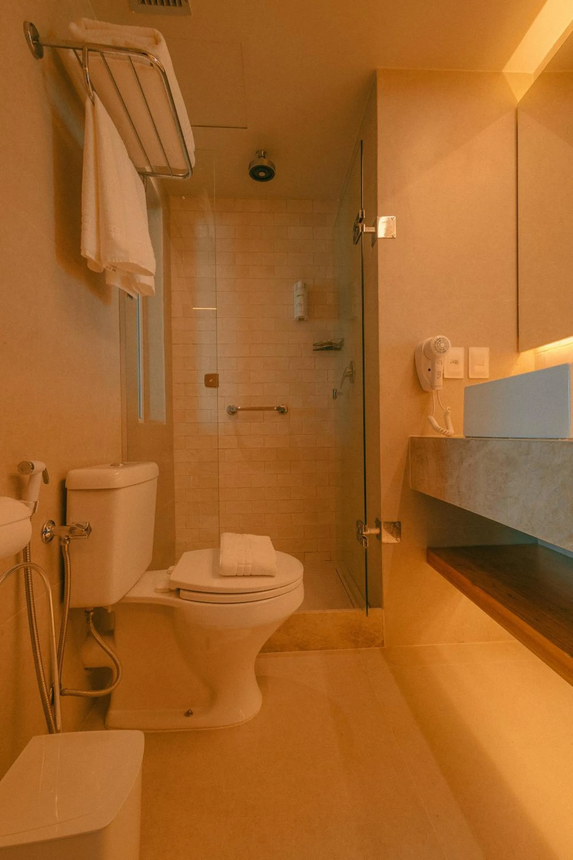 Bathroom in Verdegreen Hotel