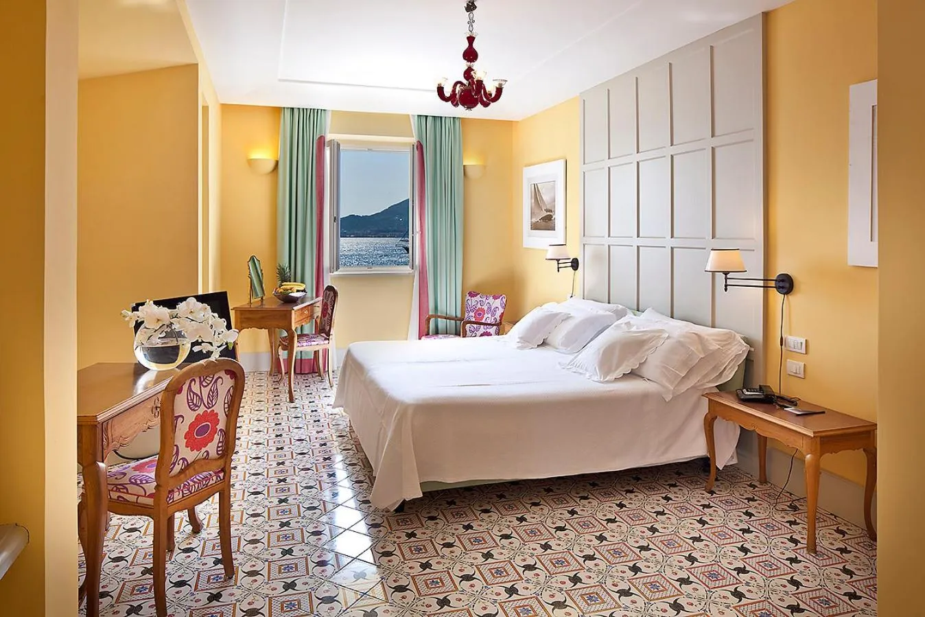 Photo of the whole room, Bed in Regina Isabella-Resort Spa Restaurant