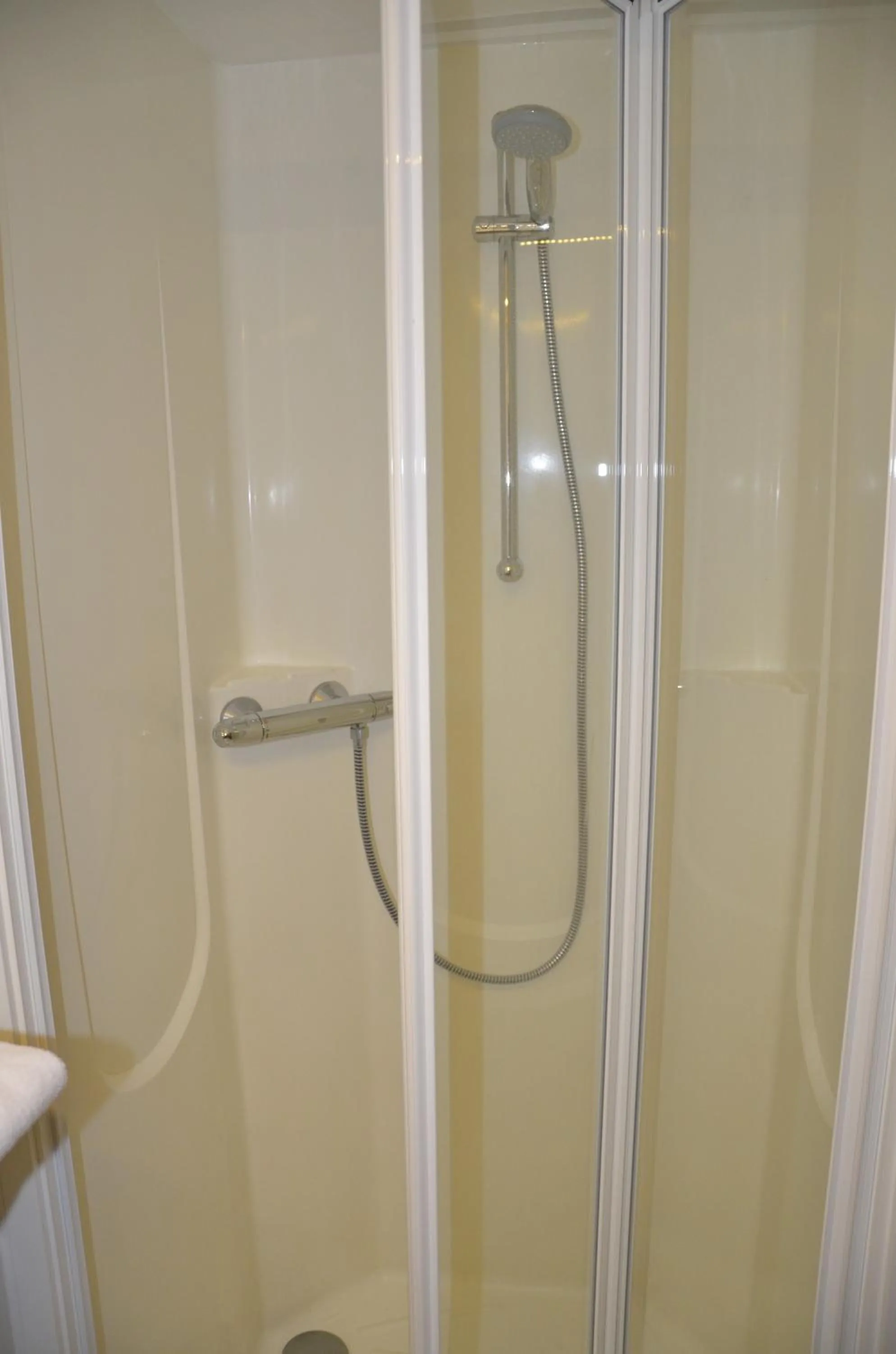 Bathroom in Mape hôtel