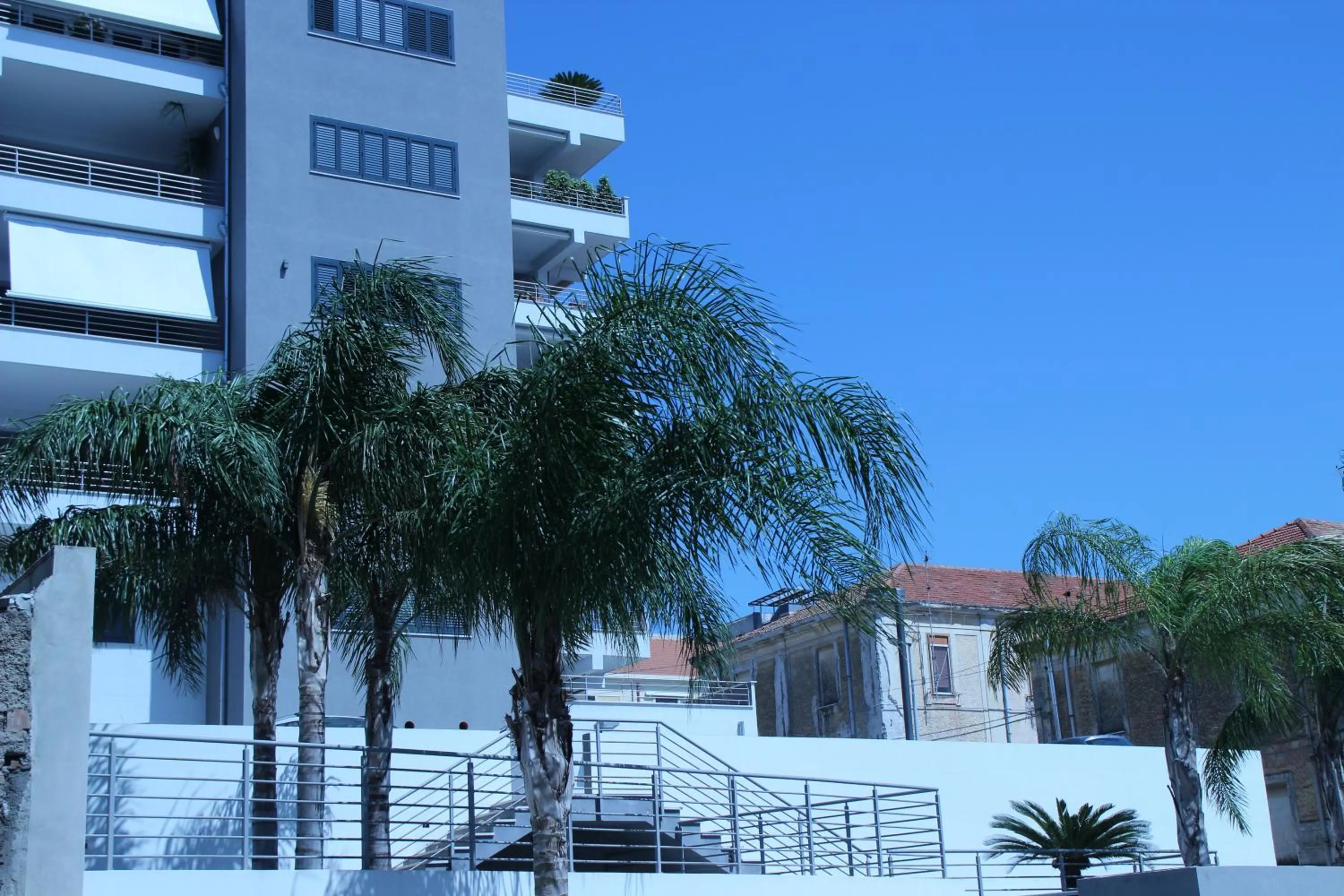 Facade/entrance in Reggionord