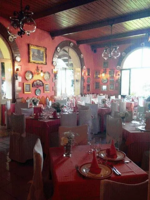 Restaurant/places to eat in Hotel Villa Pina Antico Francischiello