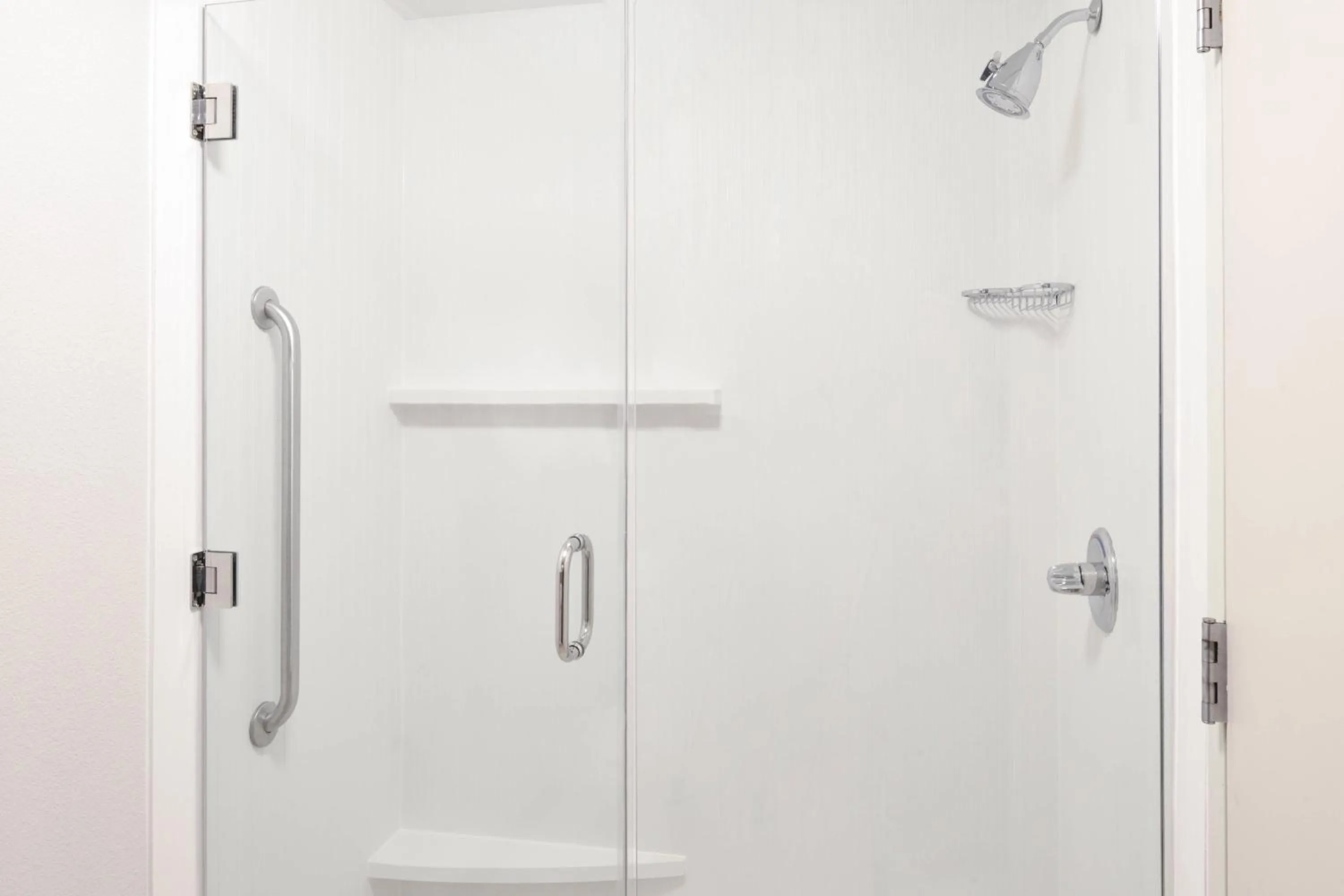 Bathroom in Courtyard by Marriott Milwaukee North/Brown Deer