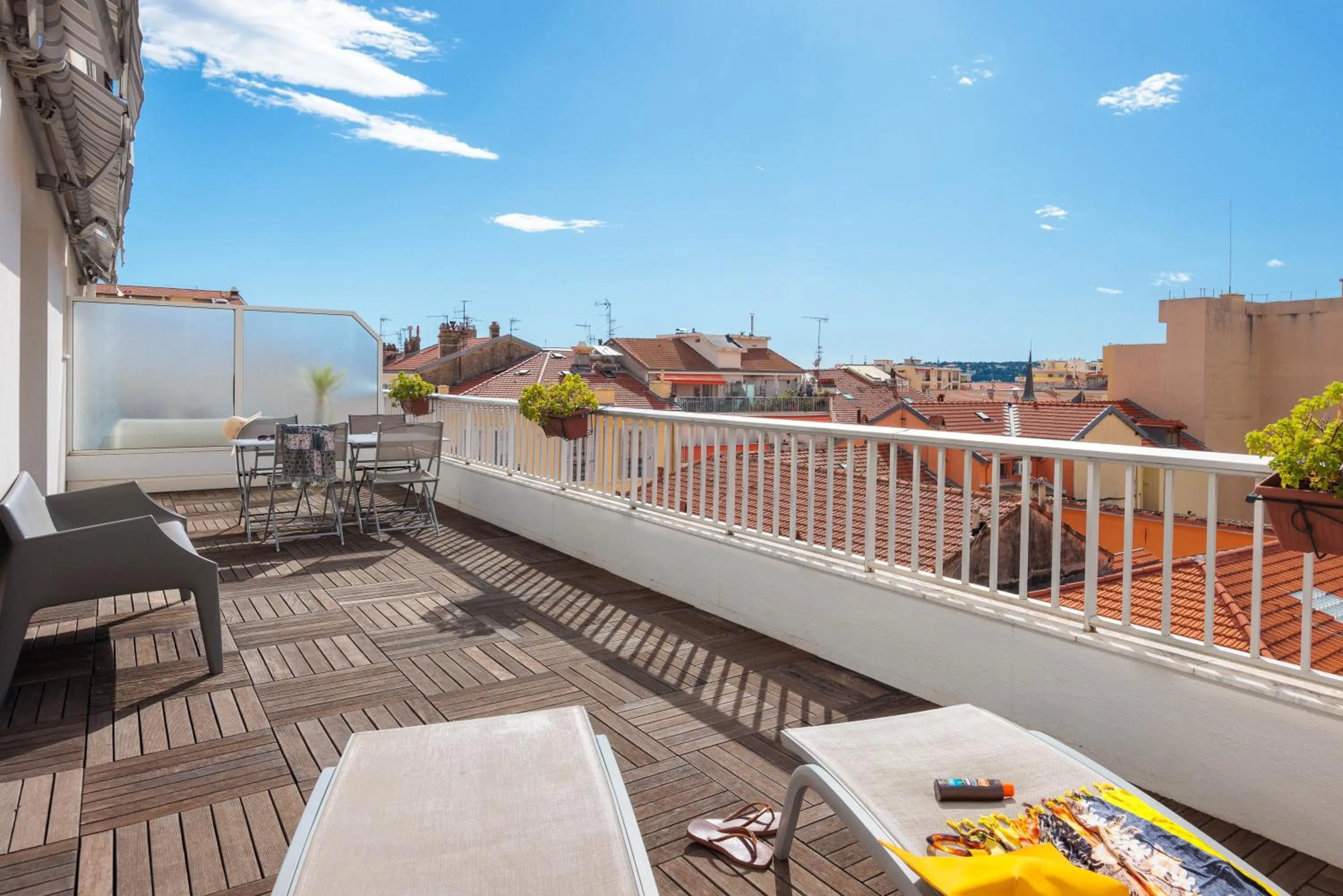 Balcony/Terrace in Ibis Styles Menton Centre