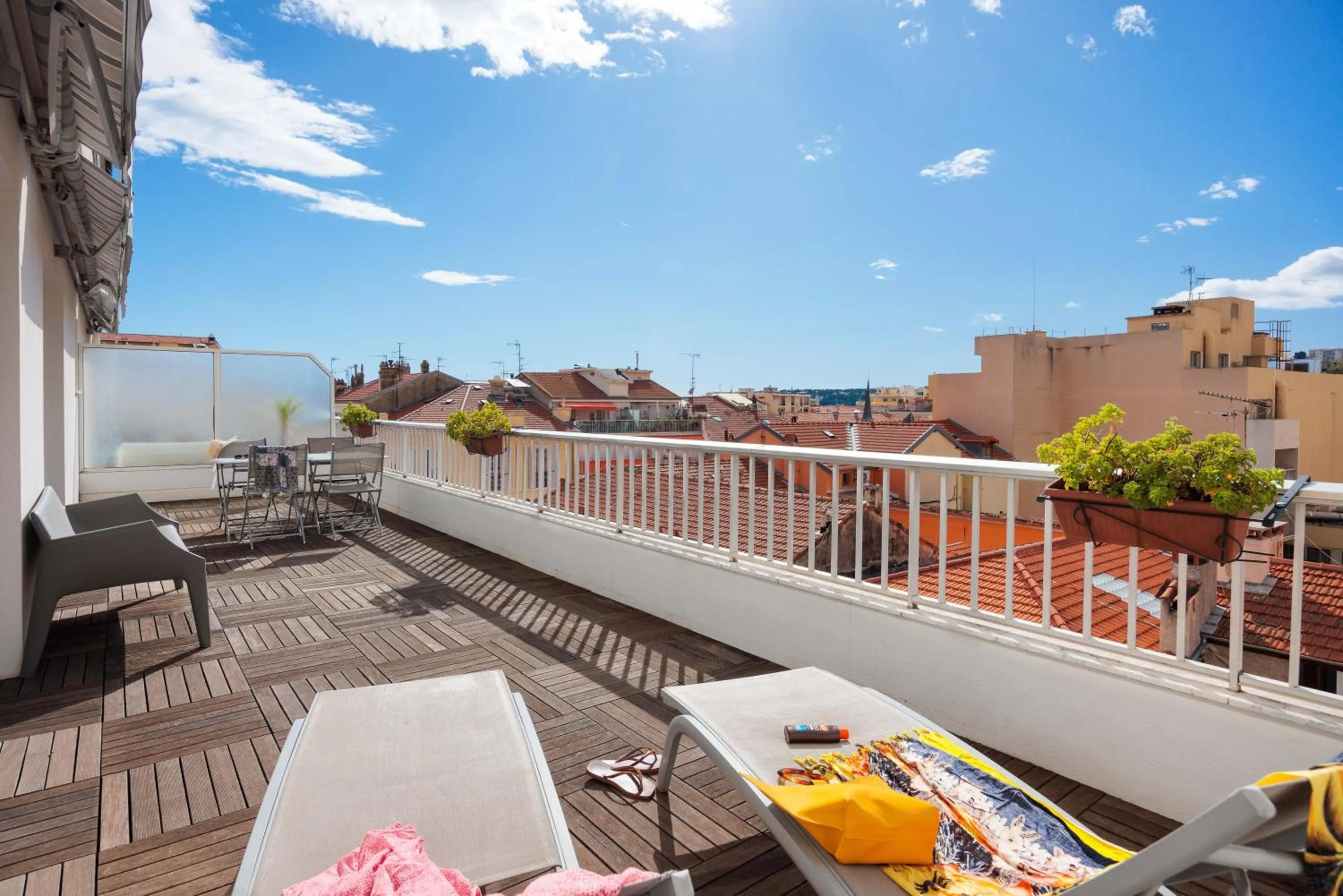 Balcony/Terrace in Ibis Styles Menton Centre