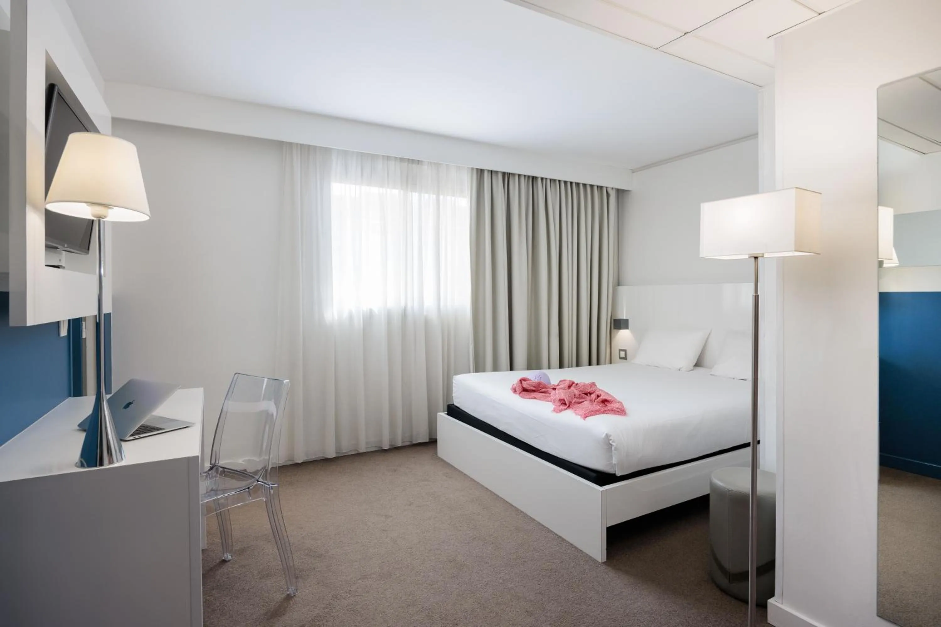 Bed in Ibis Styles Menton Centre