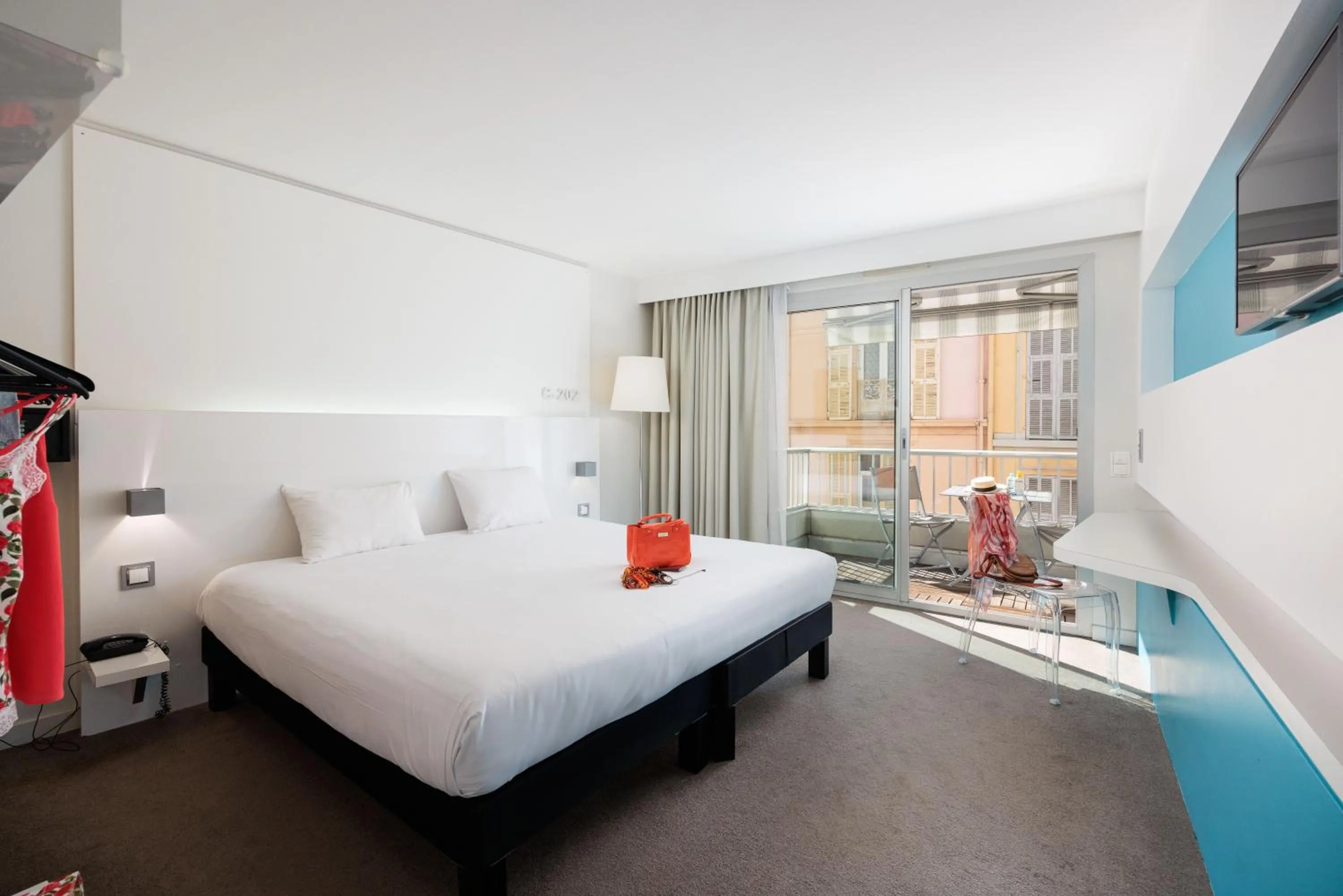 Bed in Ibis Styles Menton Centre