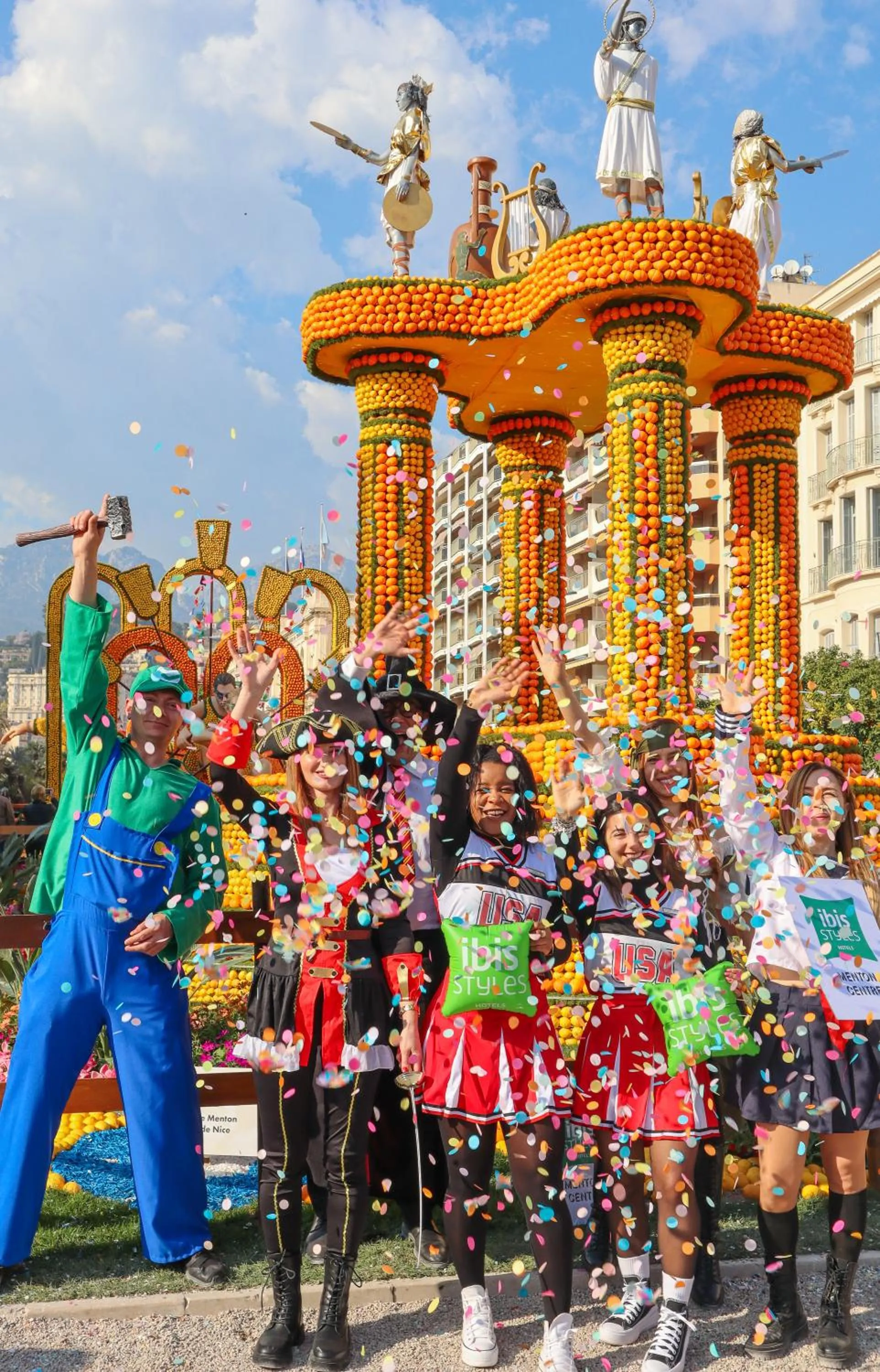 Entertainment in Ibis Styles Menton Centre