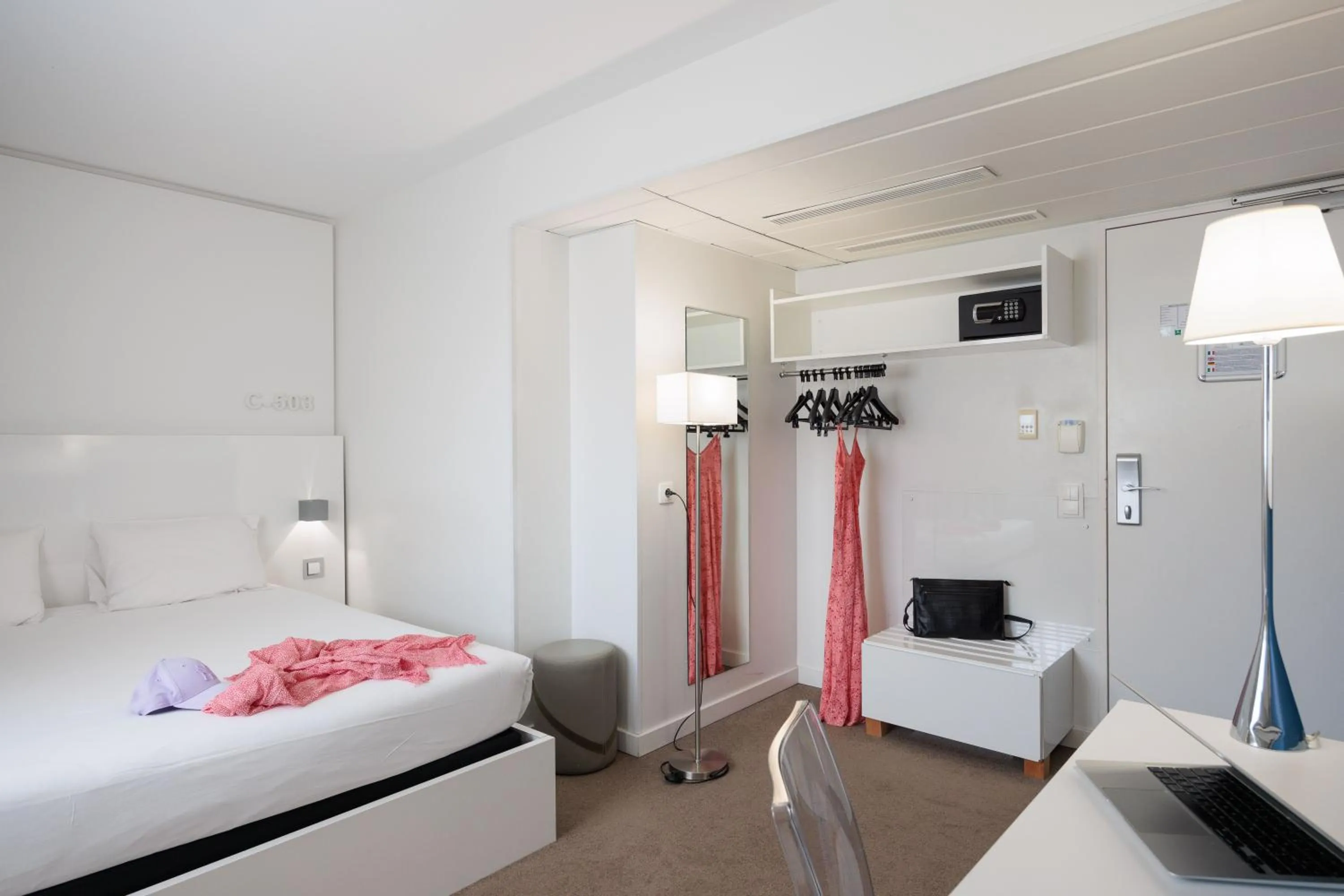 Photo of the whole room, Bed in Ibis Styles Menton Centre
