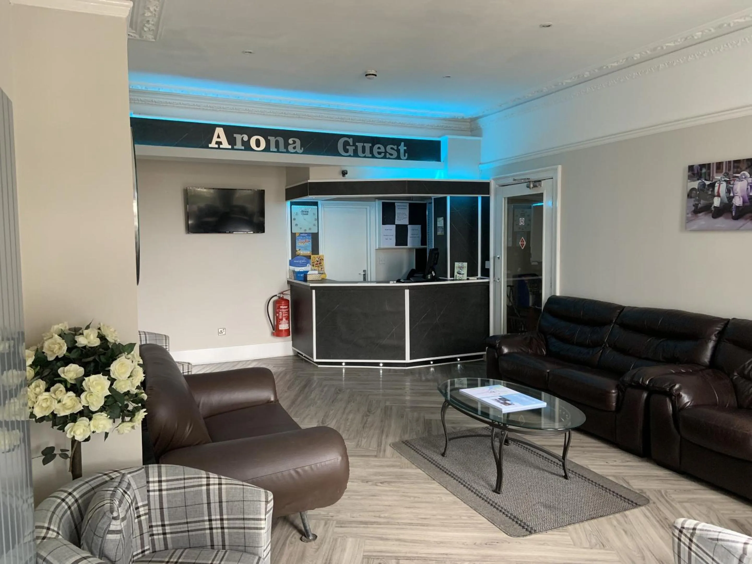 Lobby or reception in Arona Guest Hotel