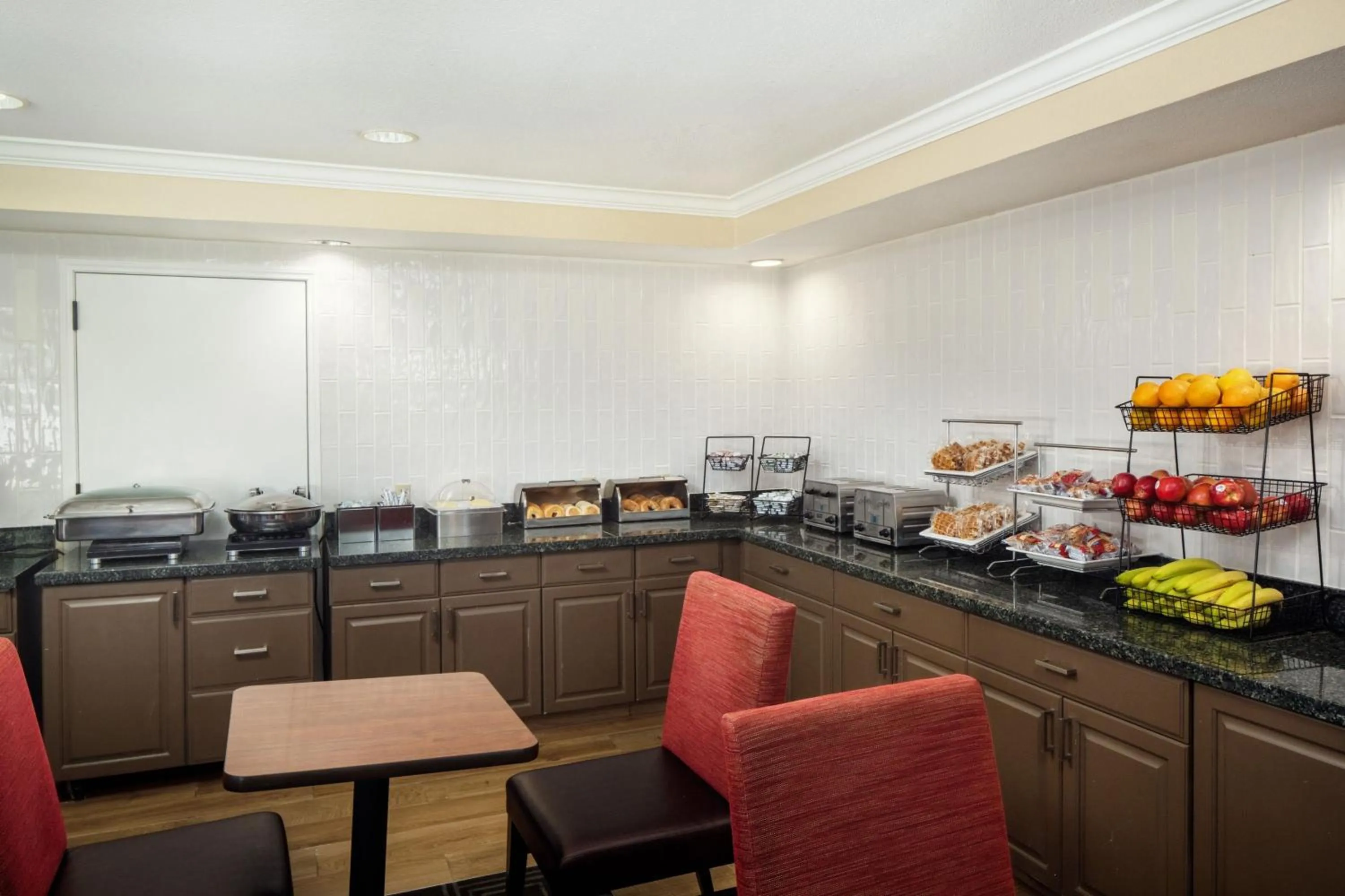 Breakfast in TownePlace Suites by Marriott Springfield