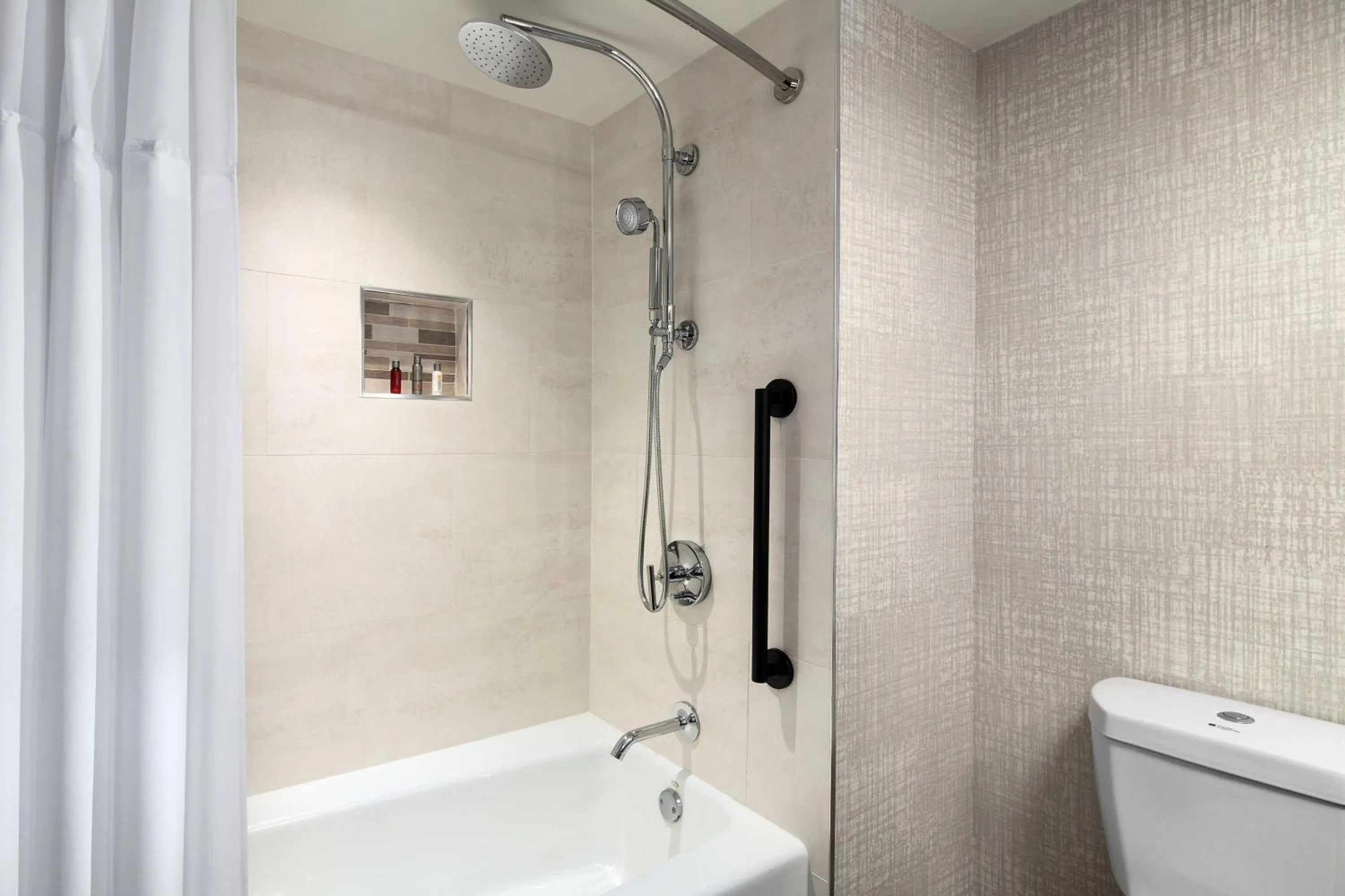 Bathroom in Laguna Cliffs Marriott Resort & Spa