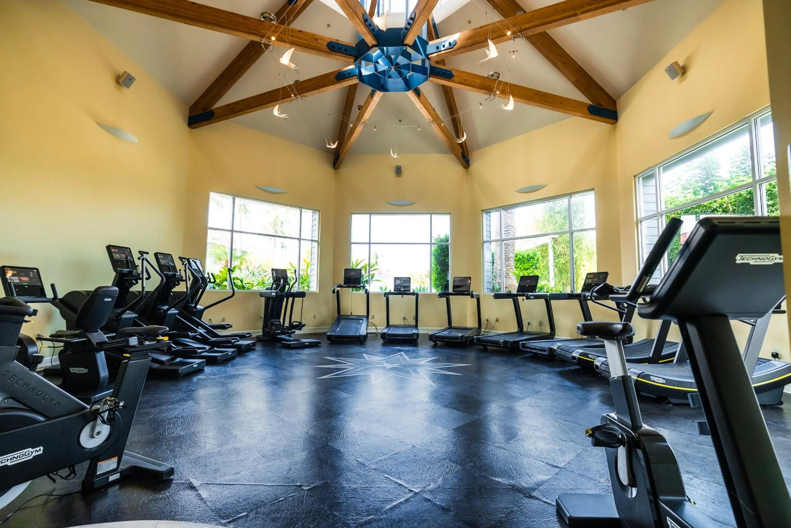 Fitness centre/facilities in Laguna Cliffs Marriott Resort & Spa