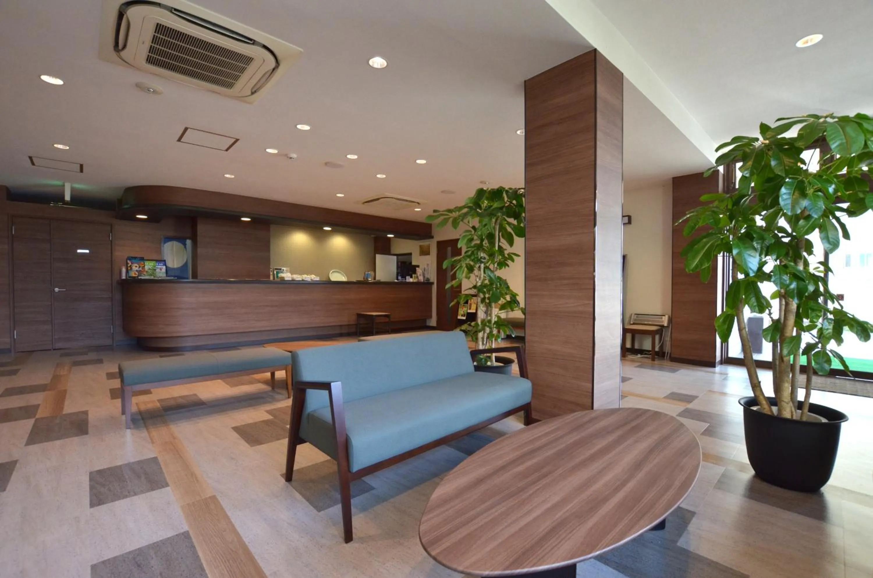 Lobby or reception in Isahaya Daiichi Hotel