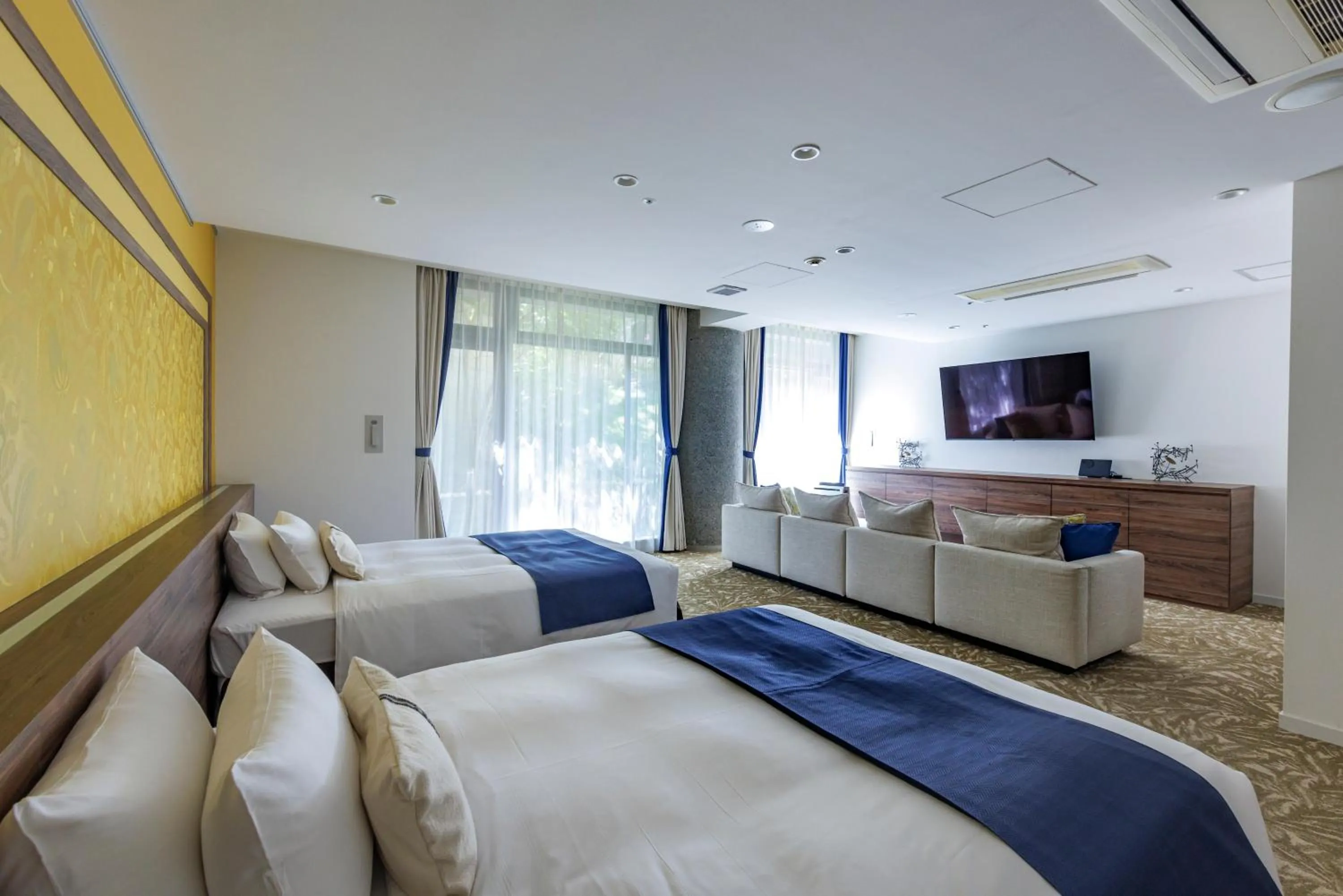 Bed in WeBase KAMAKURA