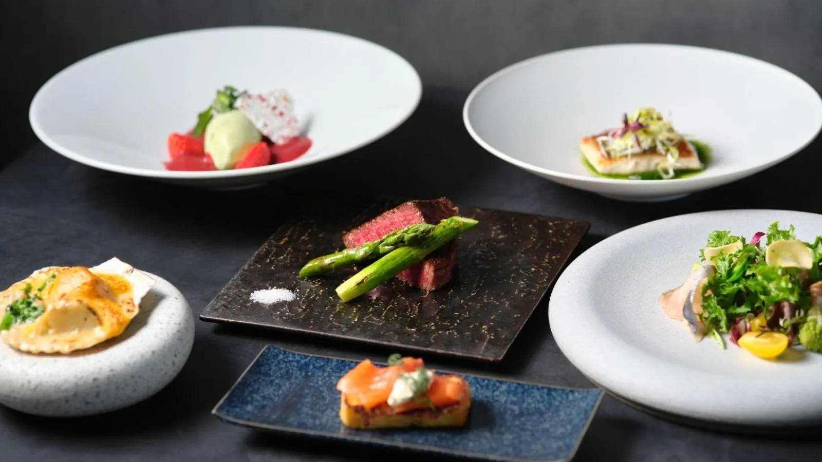 Restaurant/places to eat in WeBase KAMAKURA