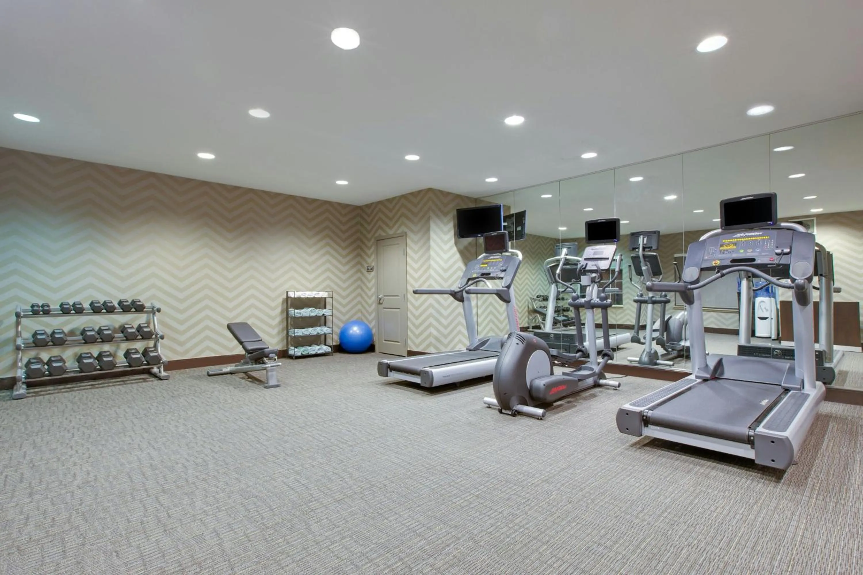 Fitness centre/facilities in Residence Inn Midland