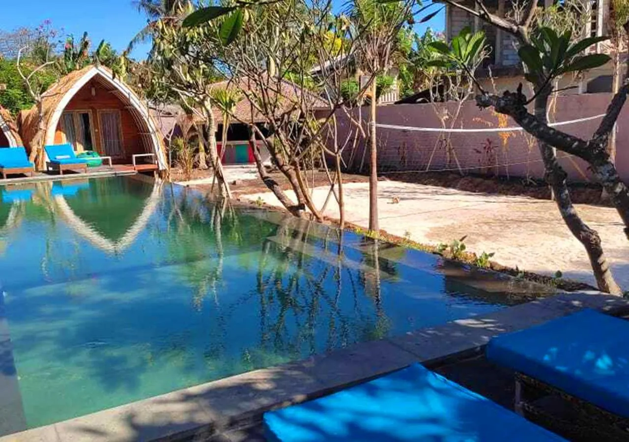 Swimming pool in Paradesa Villa