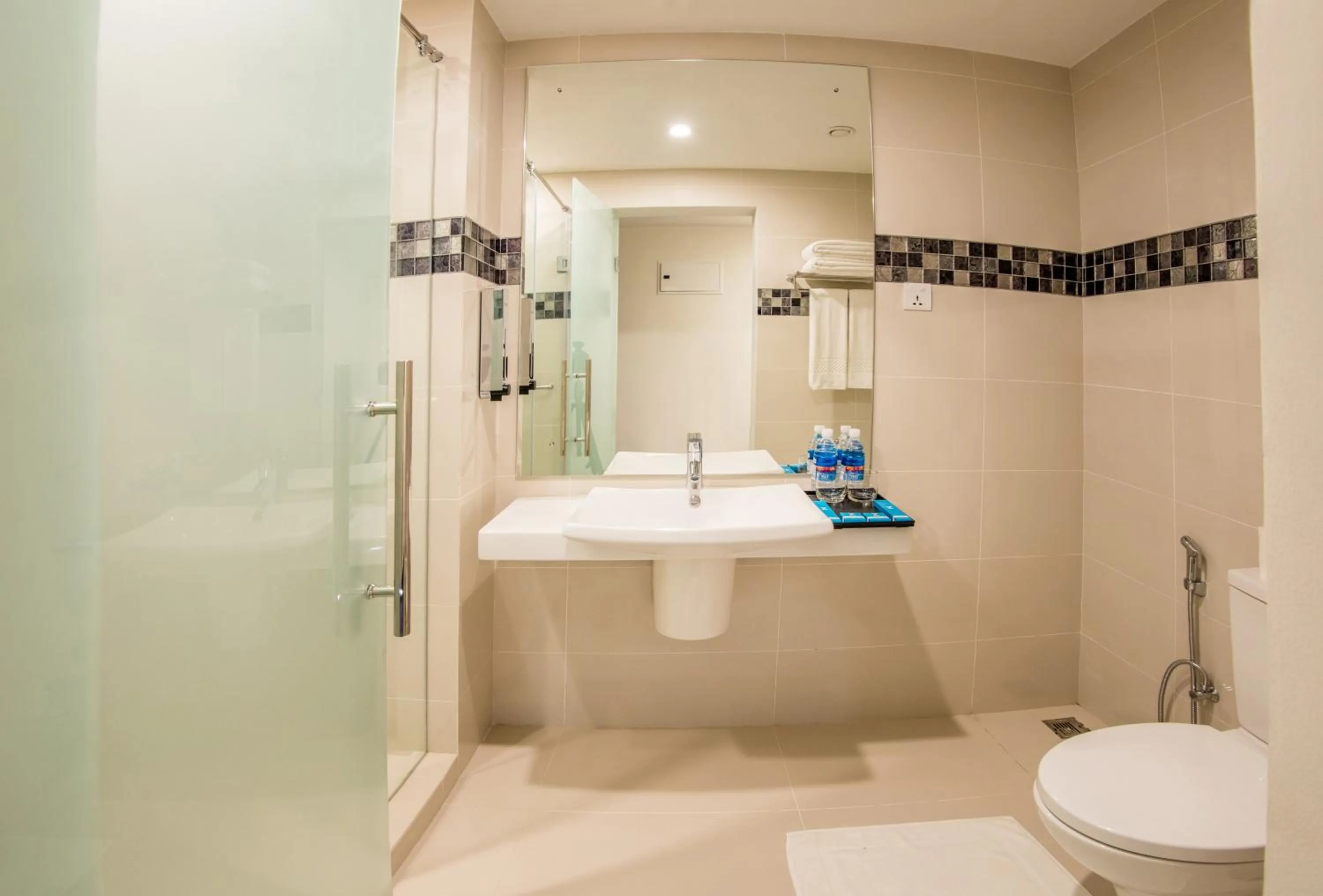 Shower in Fairway Colombo - Sri Lanka's First Hotel With Robot Technology