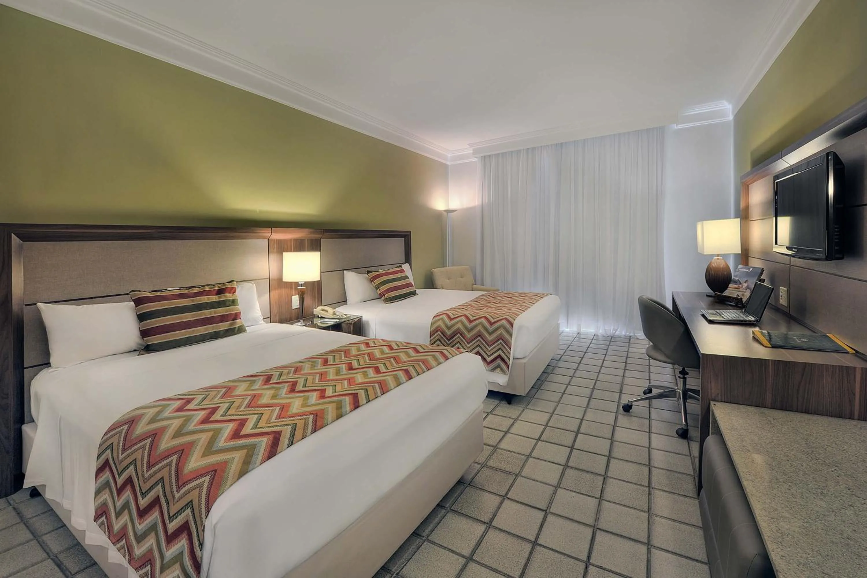 TV and multimedia, Bed in Hotel Deville Prime Salvador