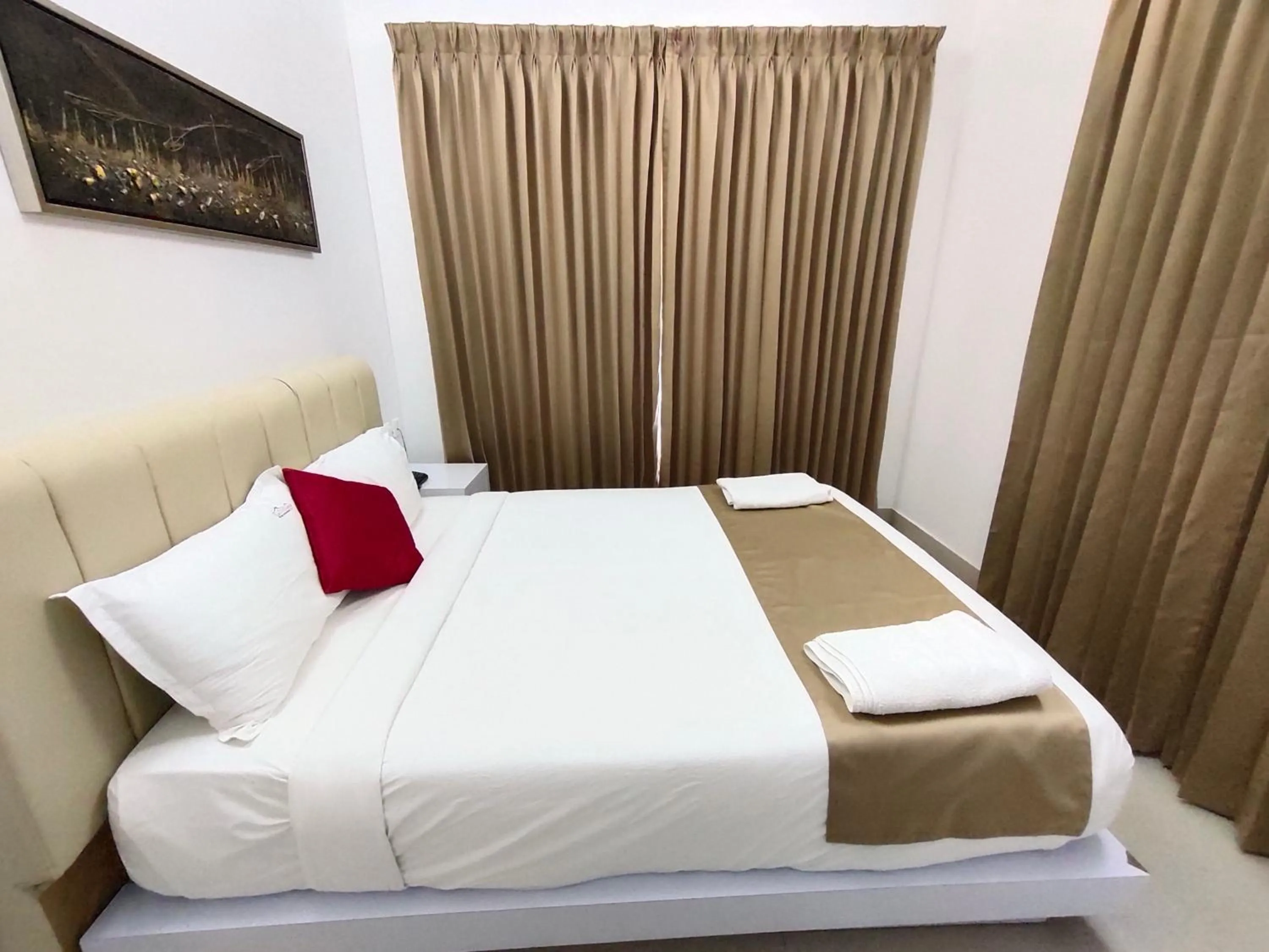 Bedroom, Bed in Le Villagio Resort & Domes