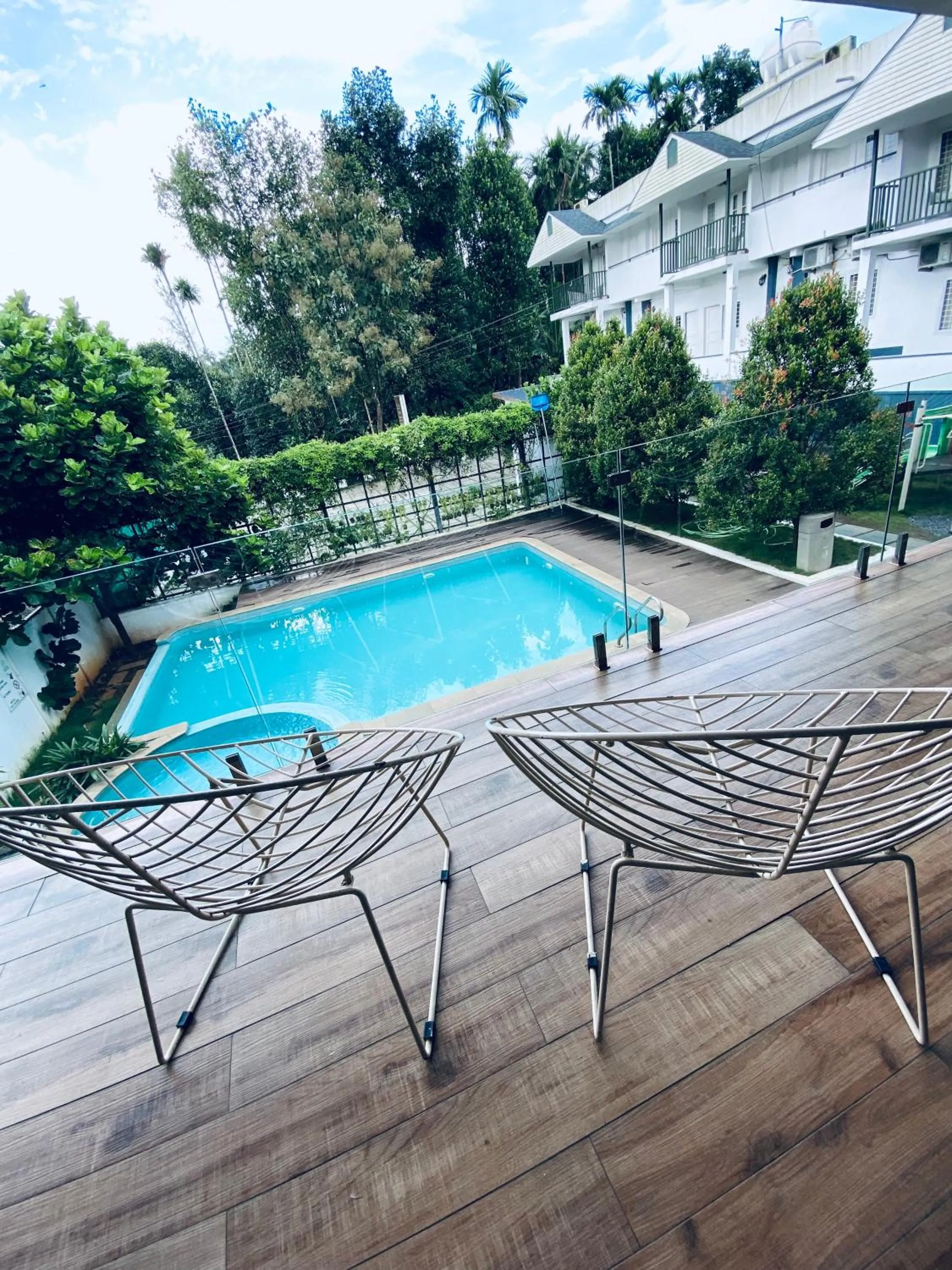 Swimming pool in Le Villagio Resort & Domes