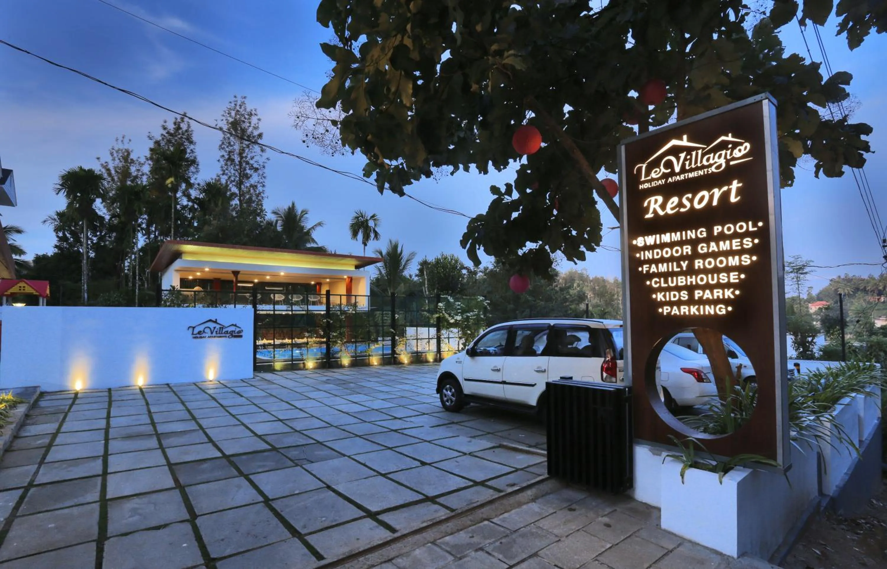 Patio in Le Villagio Resort & Domes
