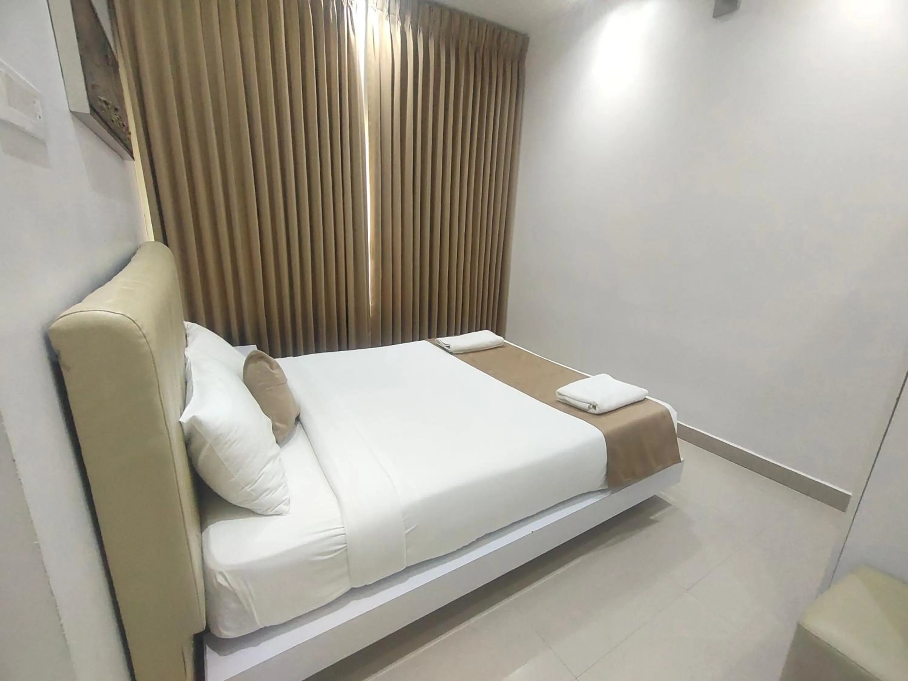 Bedroom, Bed in Le Villagio Resort & Domes