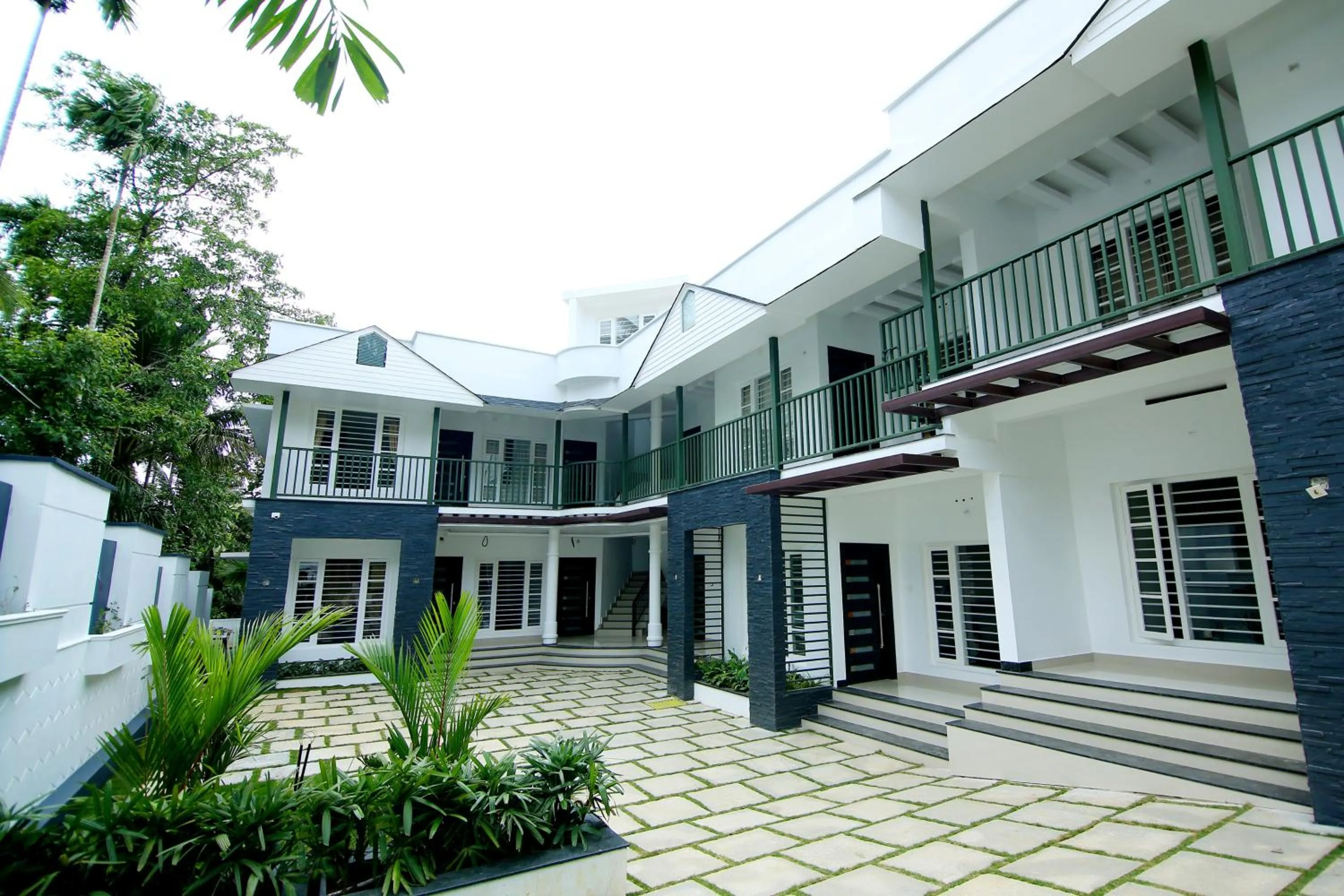 Property building in Le Villagio Resort & Domes