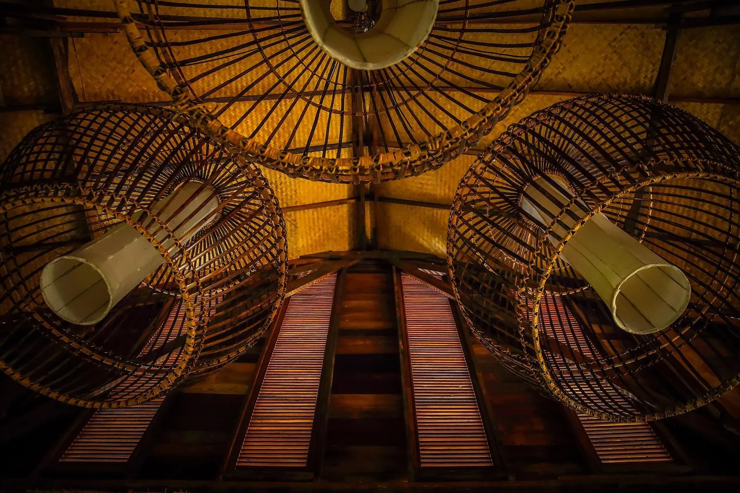 Restaurant/places to eat in Azalea Village