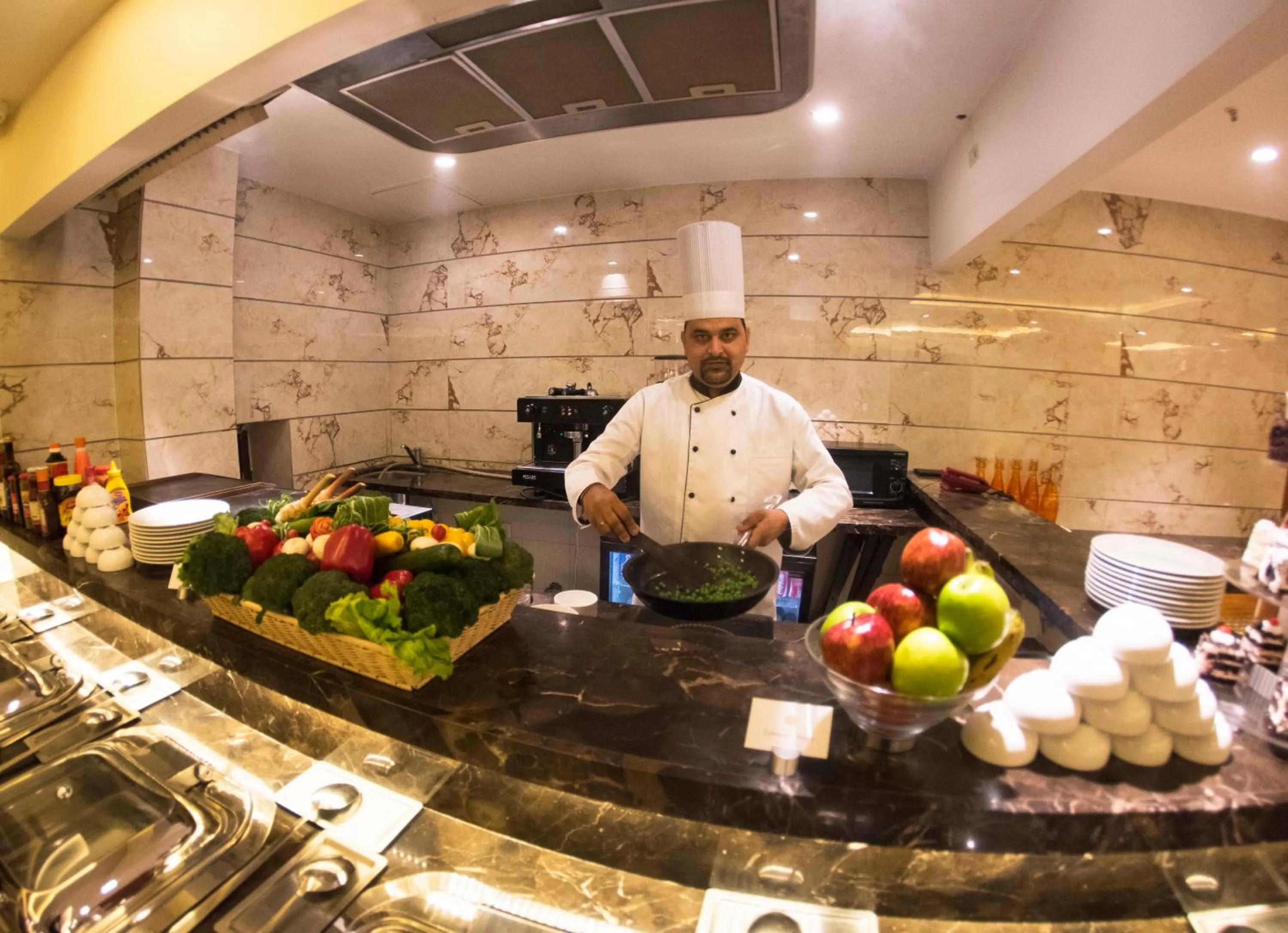 Restaurant/places to eat in Connaught Royale Delhi