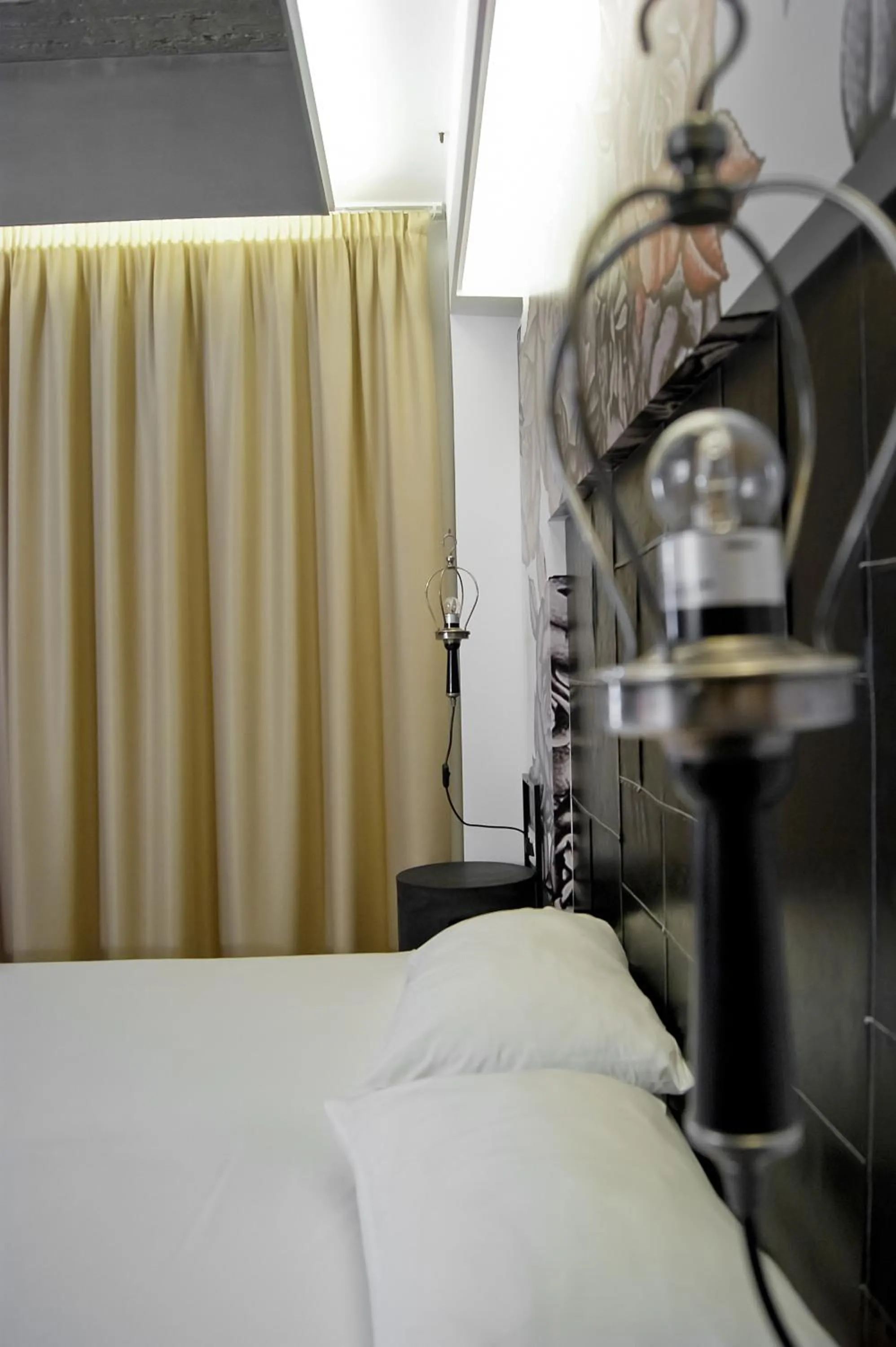 Decorative detail, Bed in Adonis City Hotel